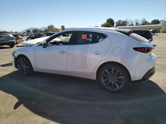 Photo 1 VIN: JM1BPBMM7K1124132 - MAZDA 3 PREFERRE 