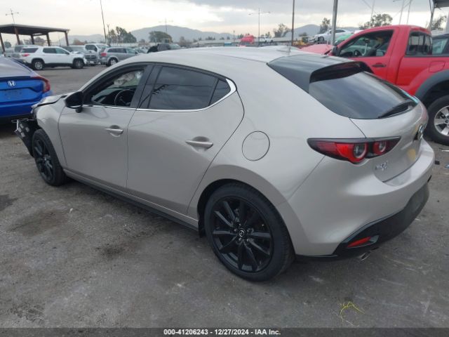 Photo 2 VIN: JM1BPBMM9P1608889 - MAZDA MAZDA3 