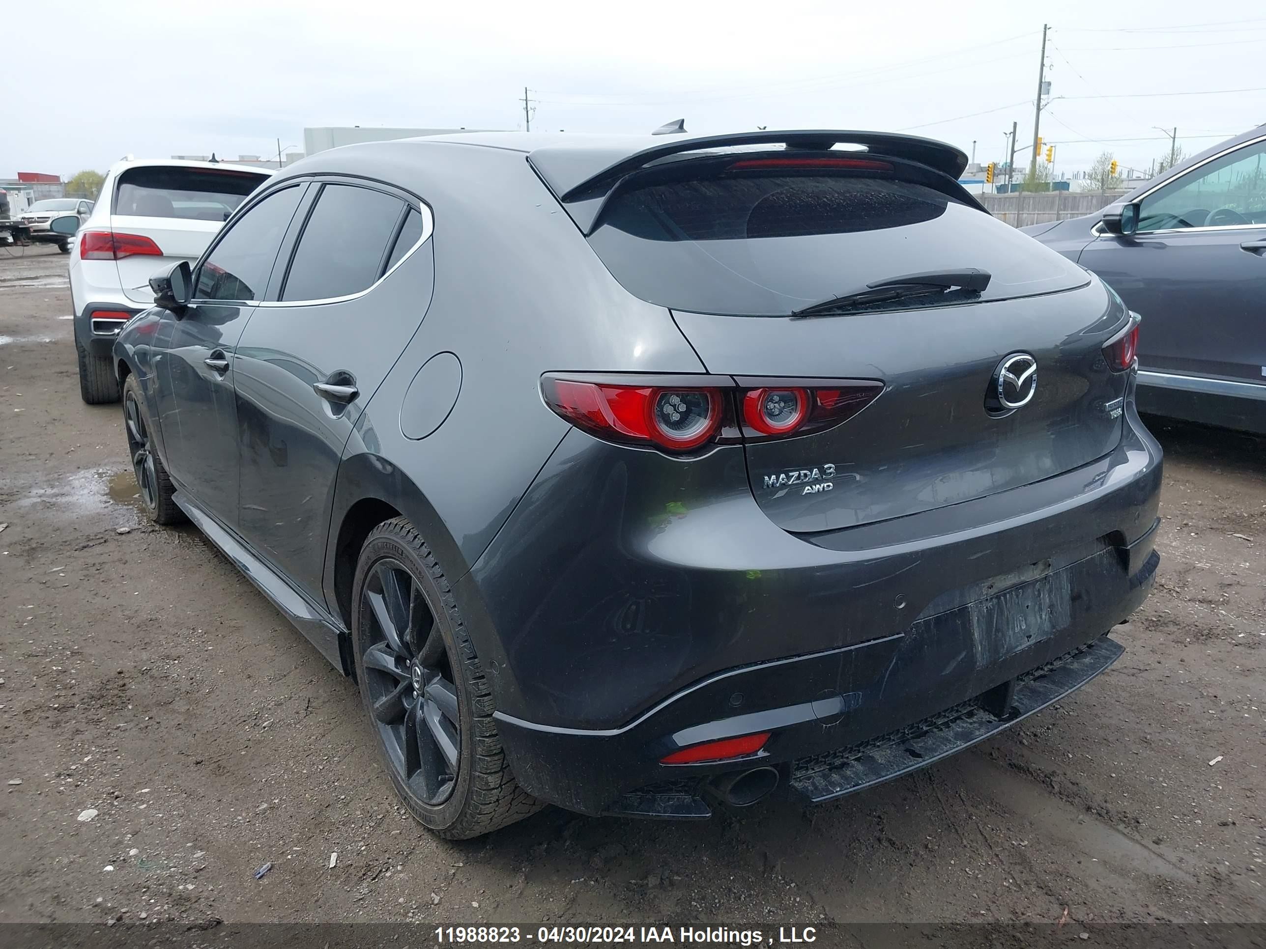 Photo 2 VIN: JM1BPBMY8M1322367 - MAZDA 3 