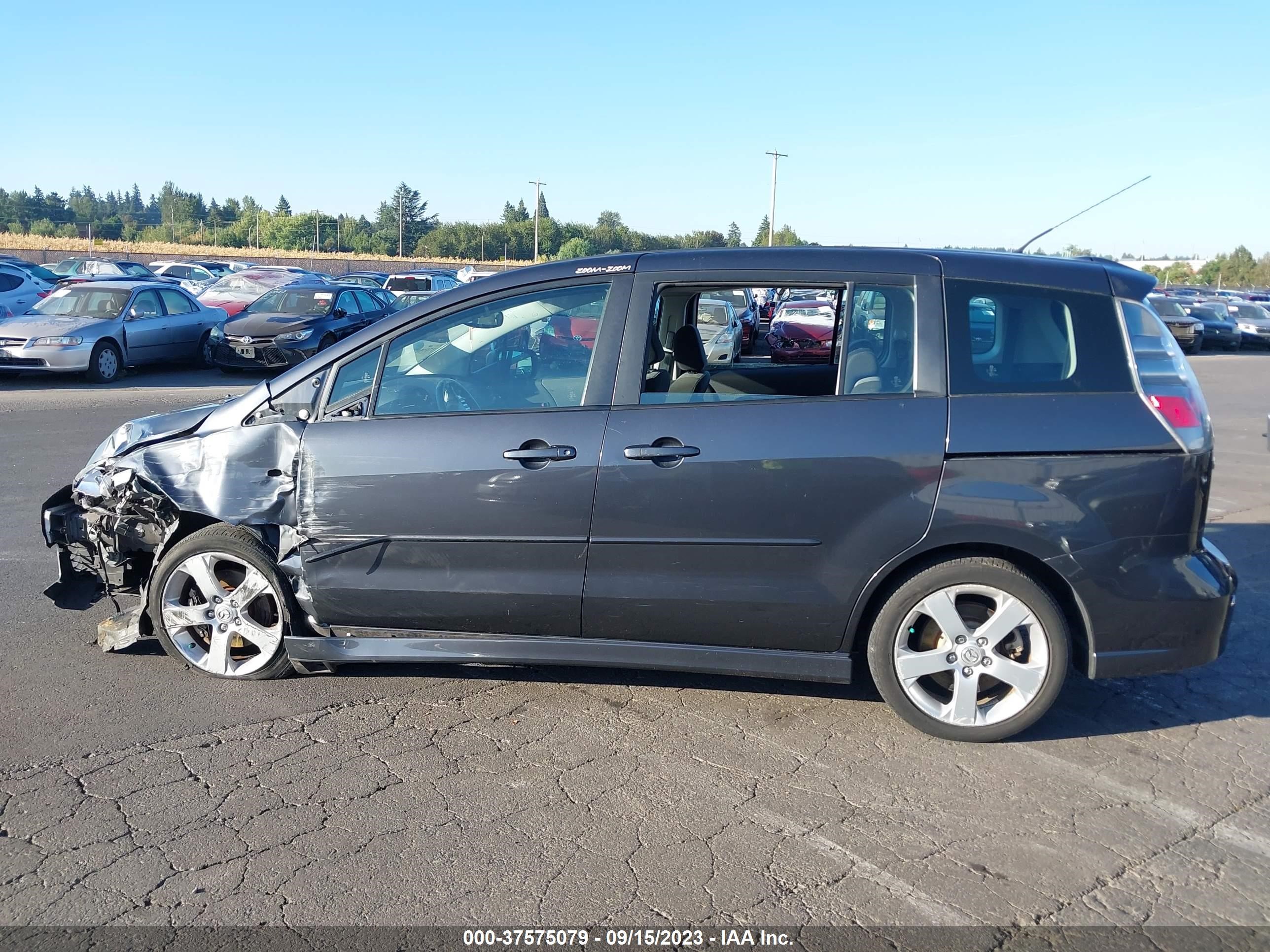 Photo 13 VIN: JM1CR293060100524 - MAZDA 5 