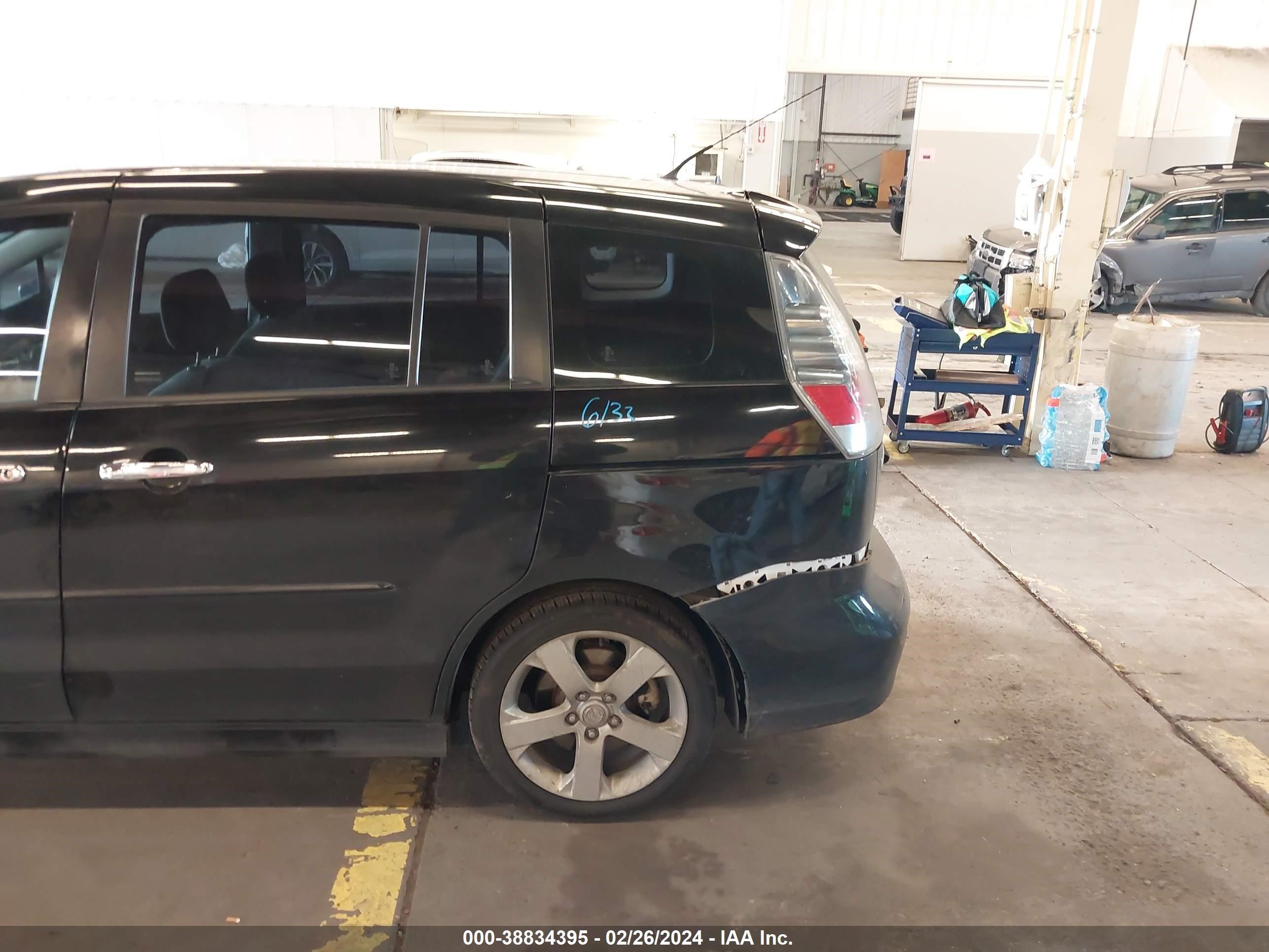 Photo 5 VIN: JM1CR293170135610 - MAZDA 5 