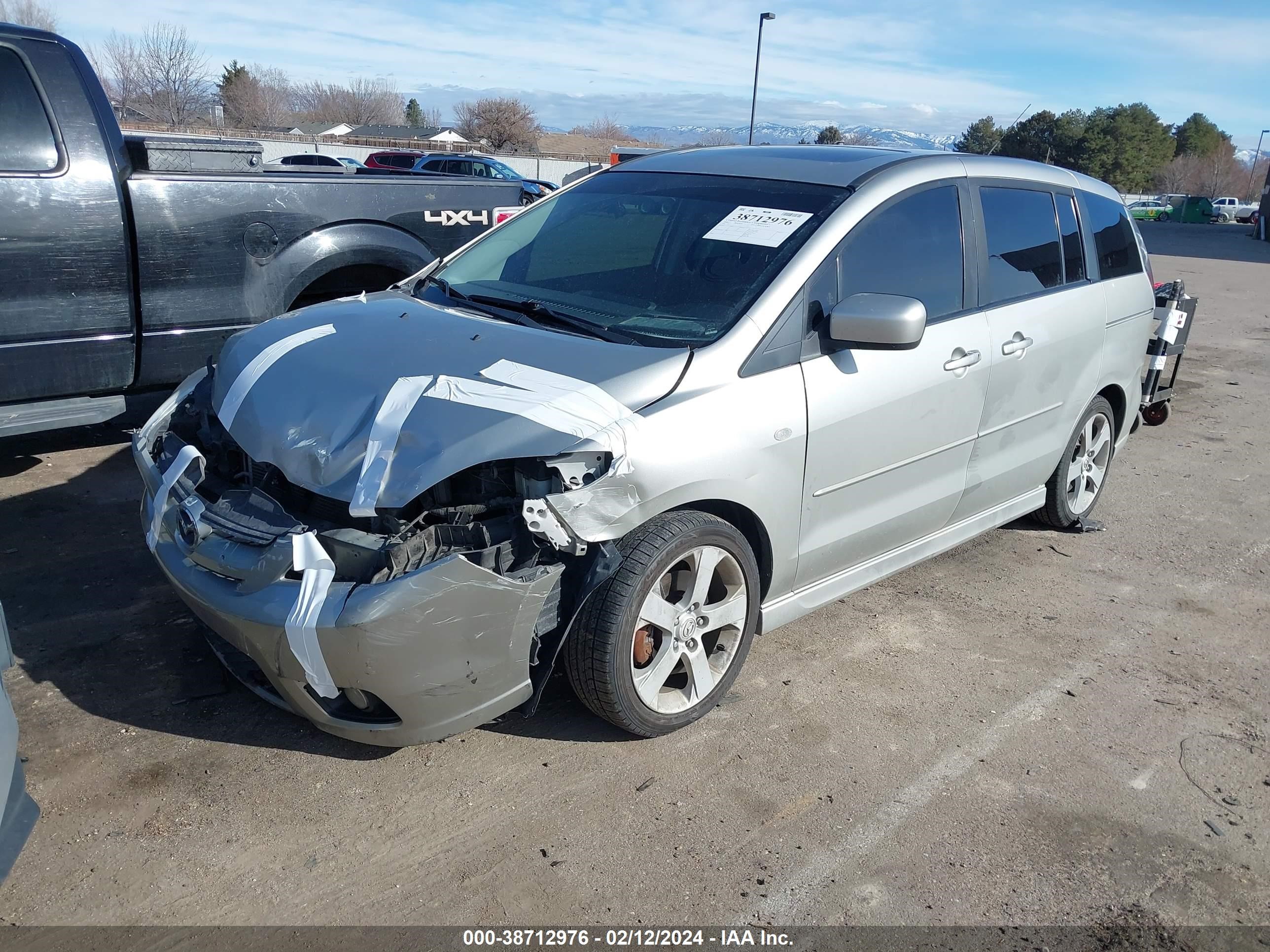 Photo 1 VIN: JM1CR293460122204 - MAZDA 5 