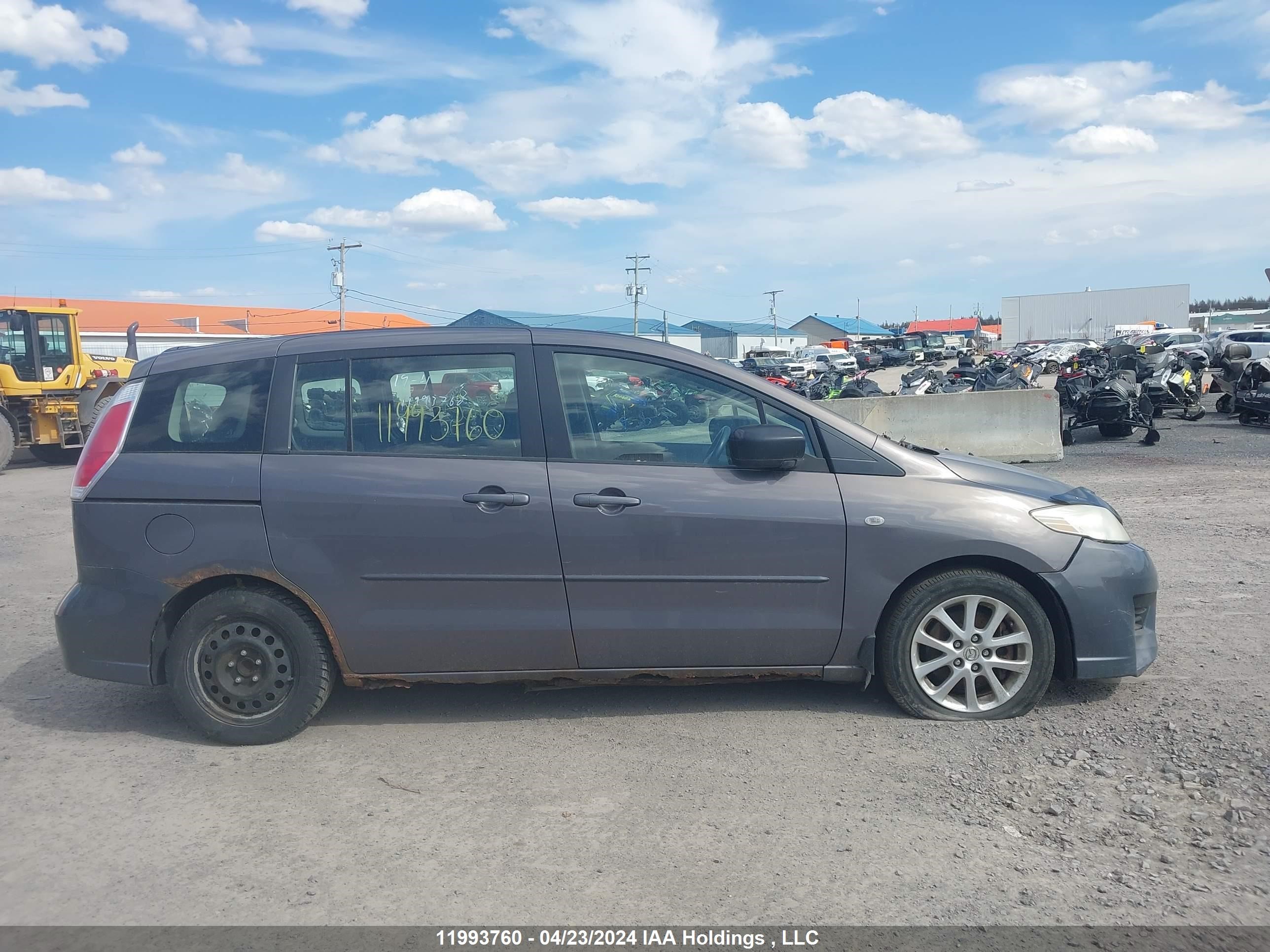 Photo 12 VIN: JM1CR293480326620 - MAZDA 5 