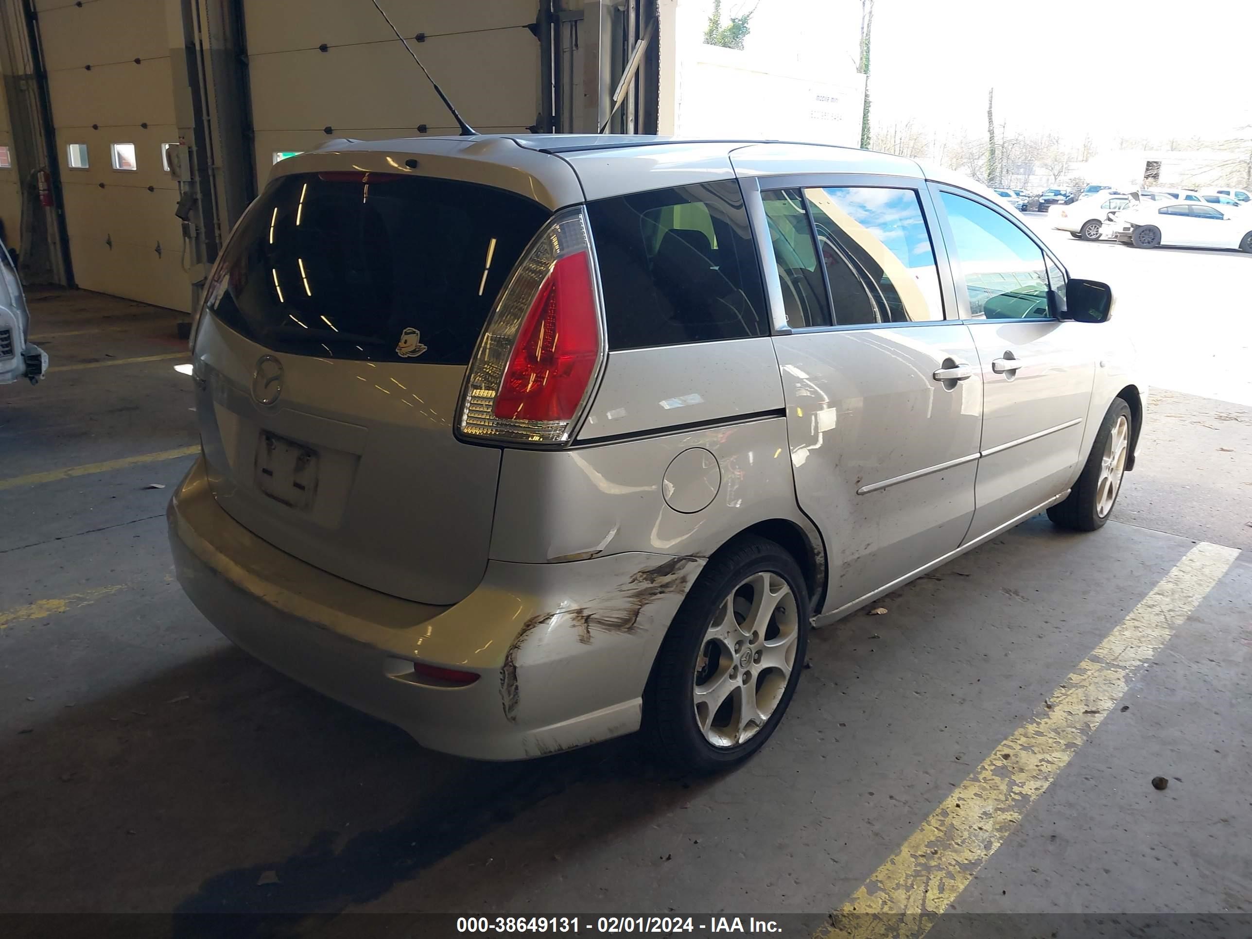 Photo 3 VIN: JM1CR293680323511 - MAZDA 5 