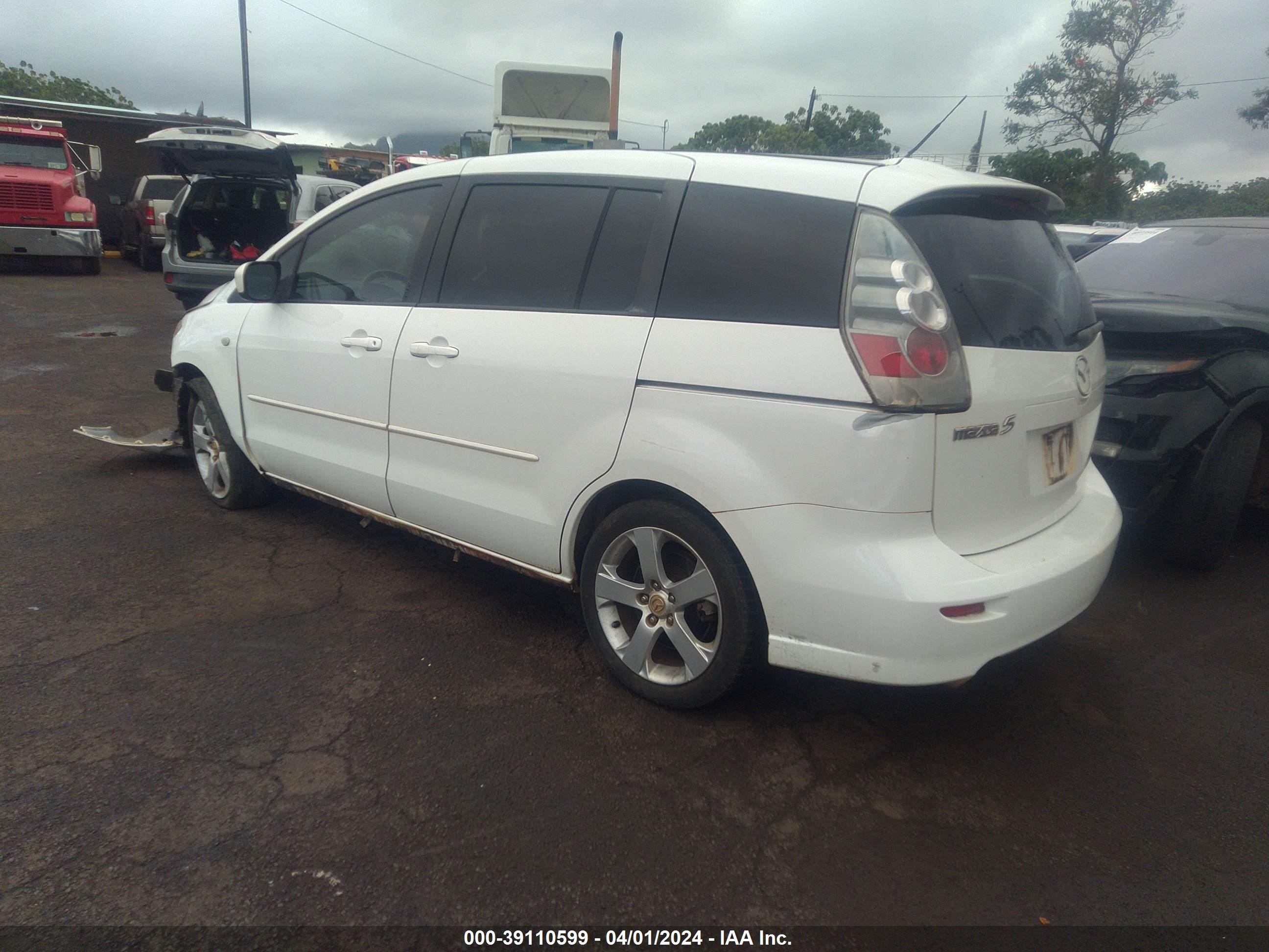 Photo 2 VIN: JM1CR293770136857 - MAZDA 5 