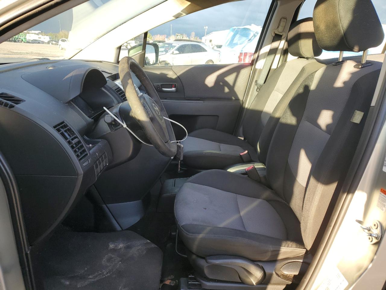 Photo 6 VIN: JM1CR293770142139 - MAZDA 5 