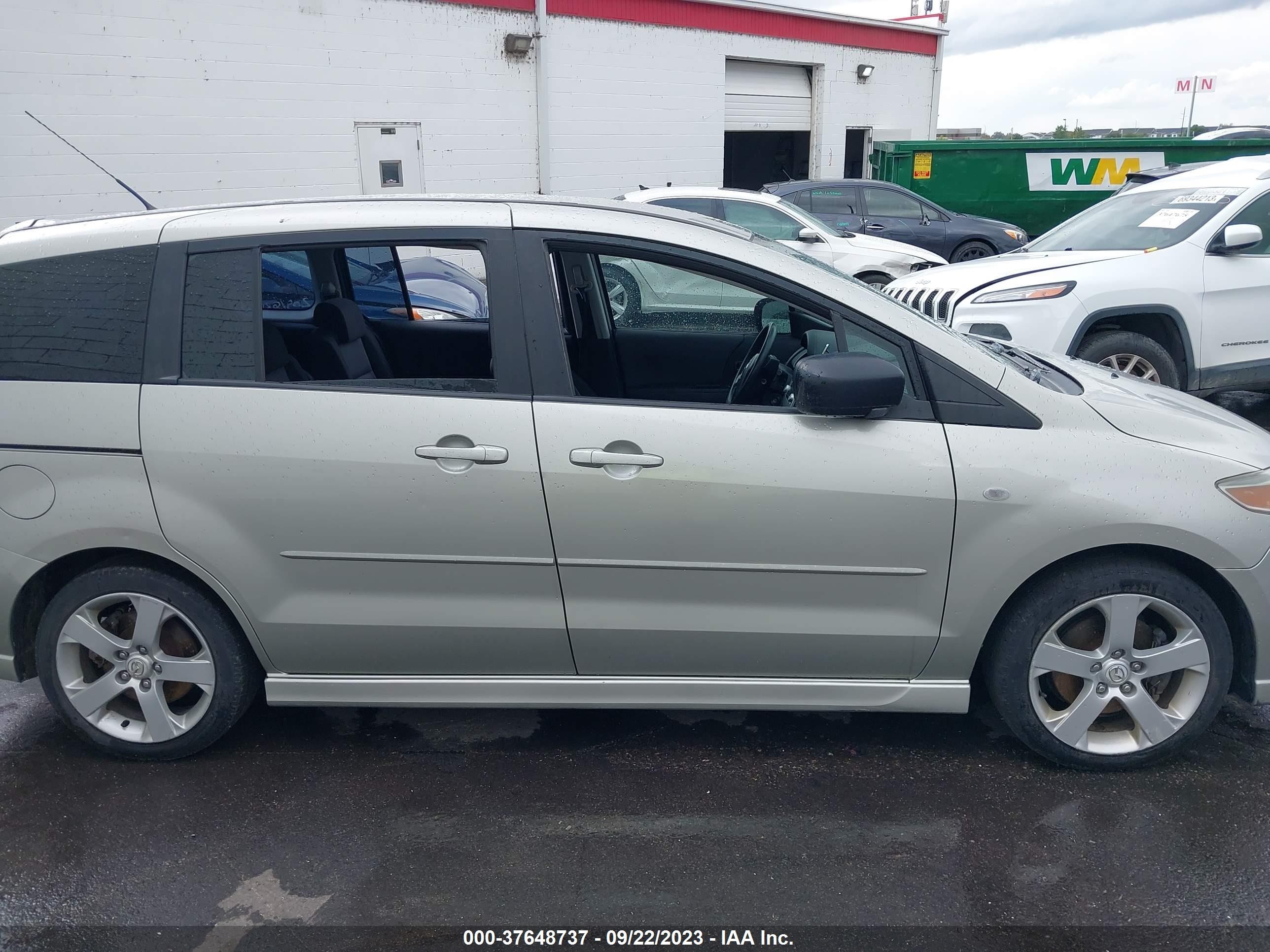 Photo 12 VIN: JM1CR293770144621 - MAZDA 5 