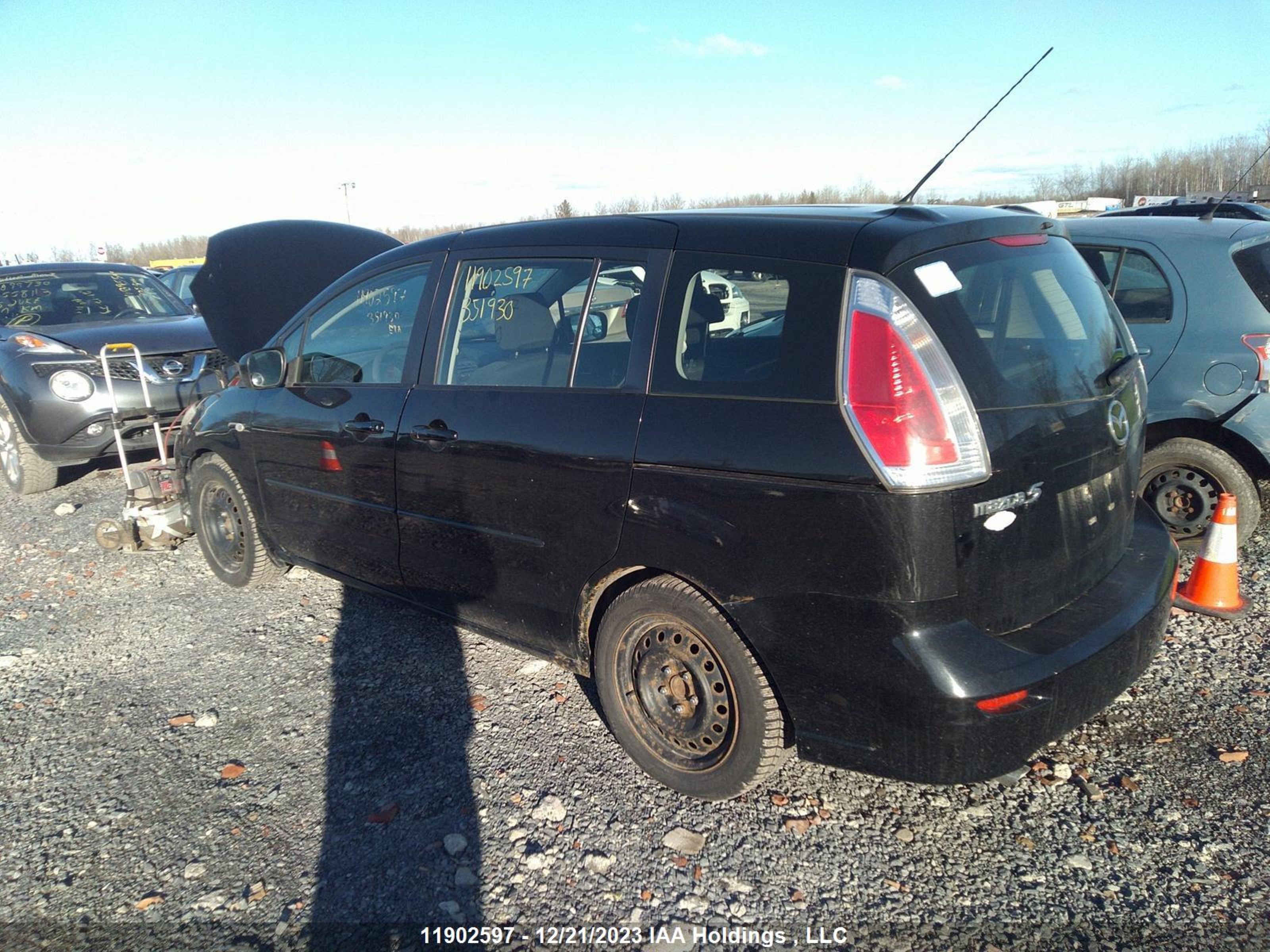 Photo 2 VIN: JM1CR293X90351930 - MAZDA 5 