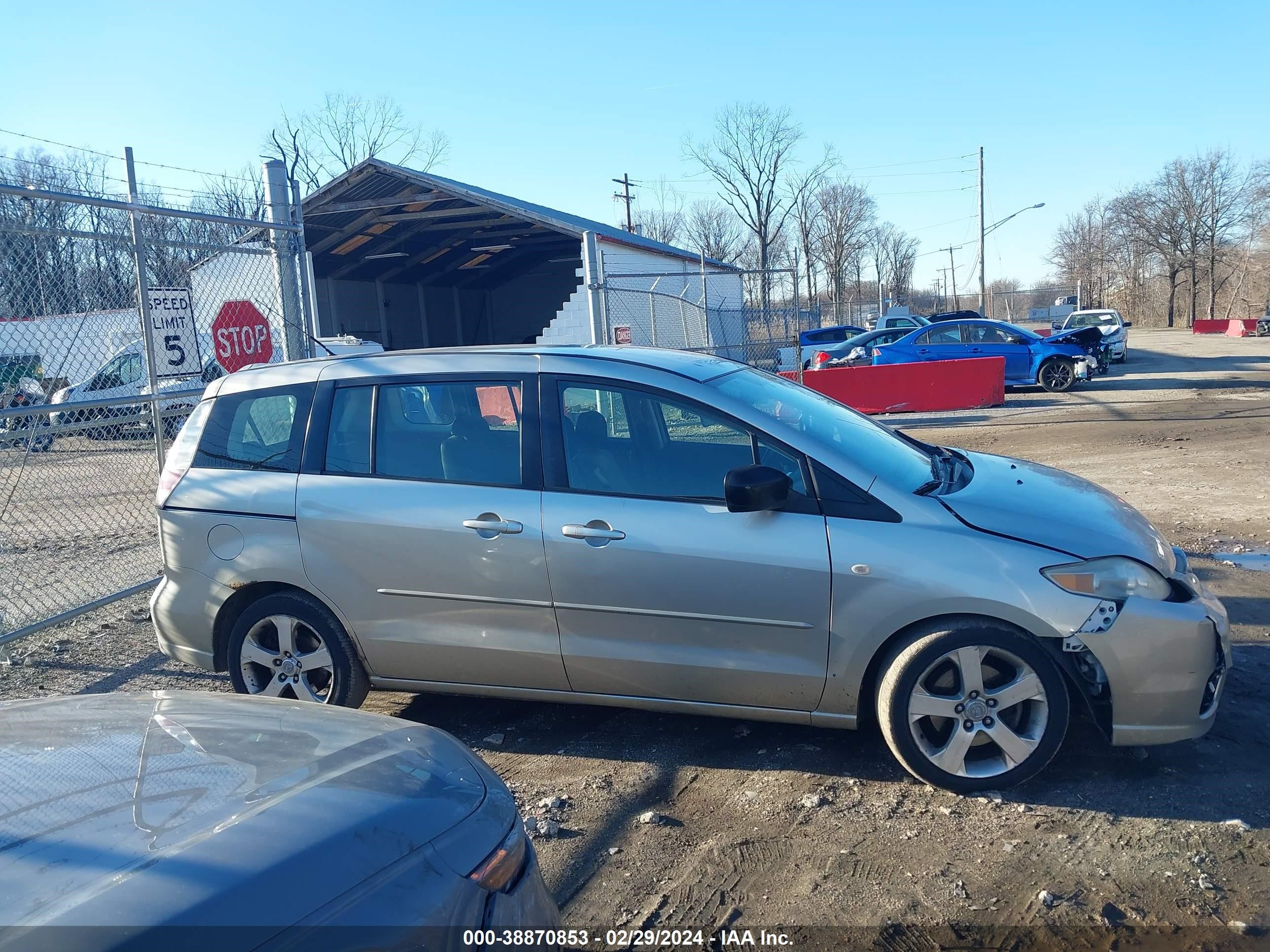 Photo 12 VIN: JM1CR29LX70153636 - MAZDA 5 