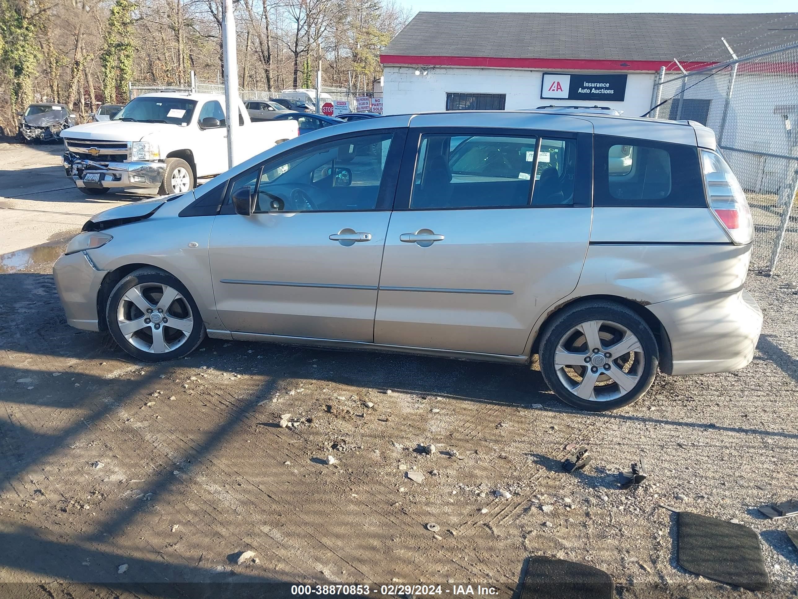 Photo 13 VIN: JM1CR29LX70153636 - MAZDA 5 