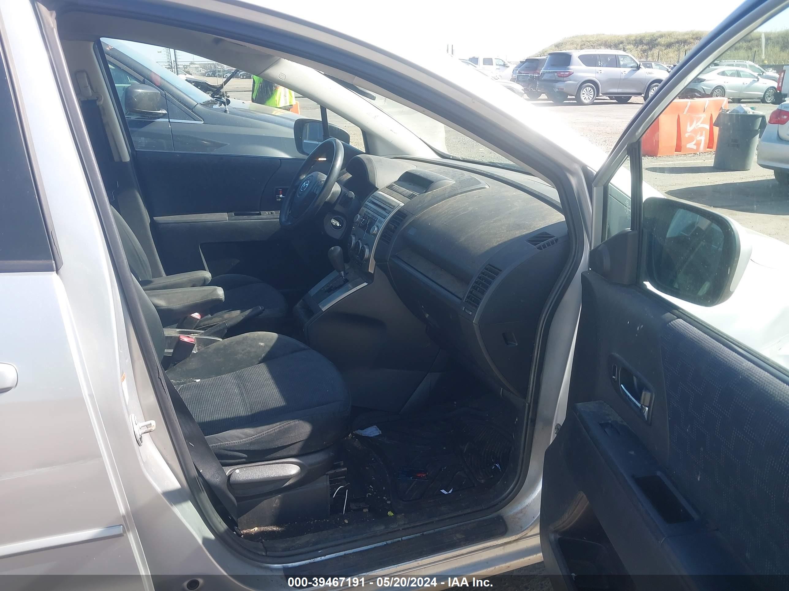 Photo 4 VIN: JM1CR29LX90352706 - MAZDA 5 