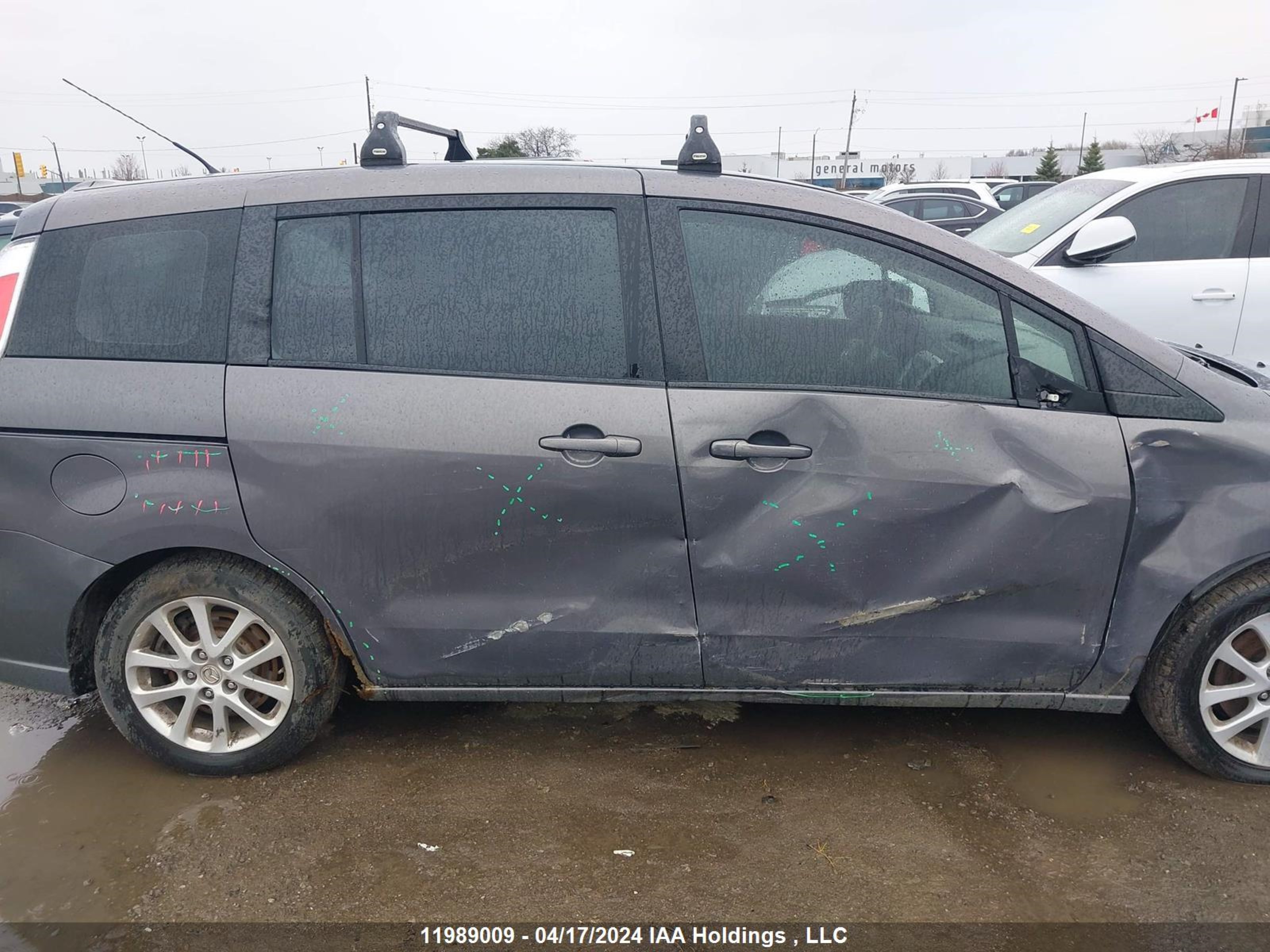 Photo 12 VIN: JM1CR2W37A0370525 - MAZDA 5 