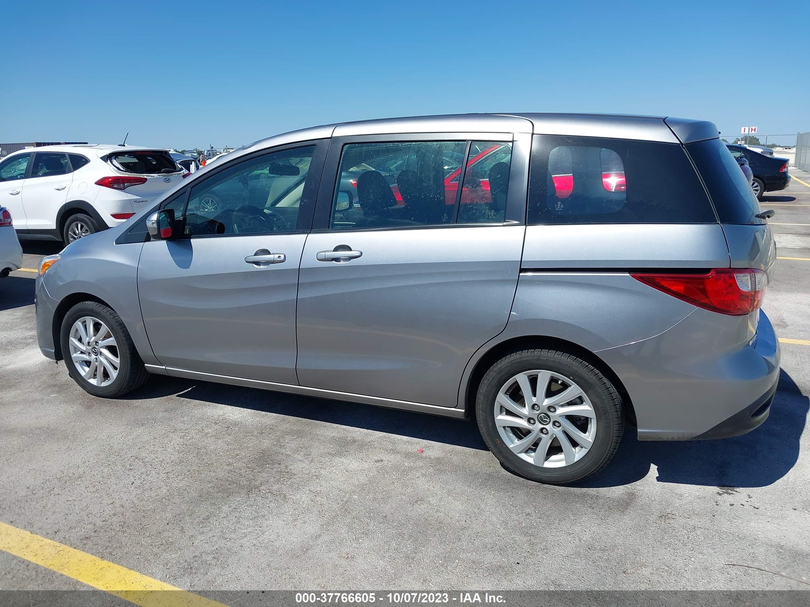 Photo 13 VIN: JM1CW2BL3F0189749 - MAZDA 5 