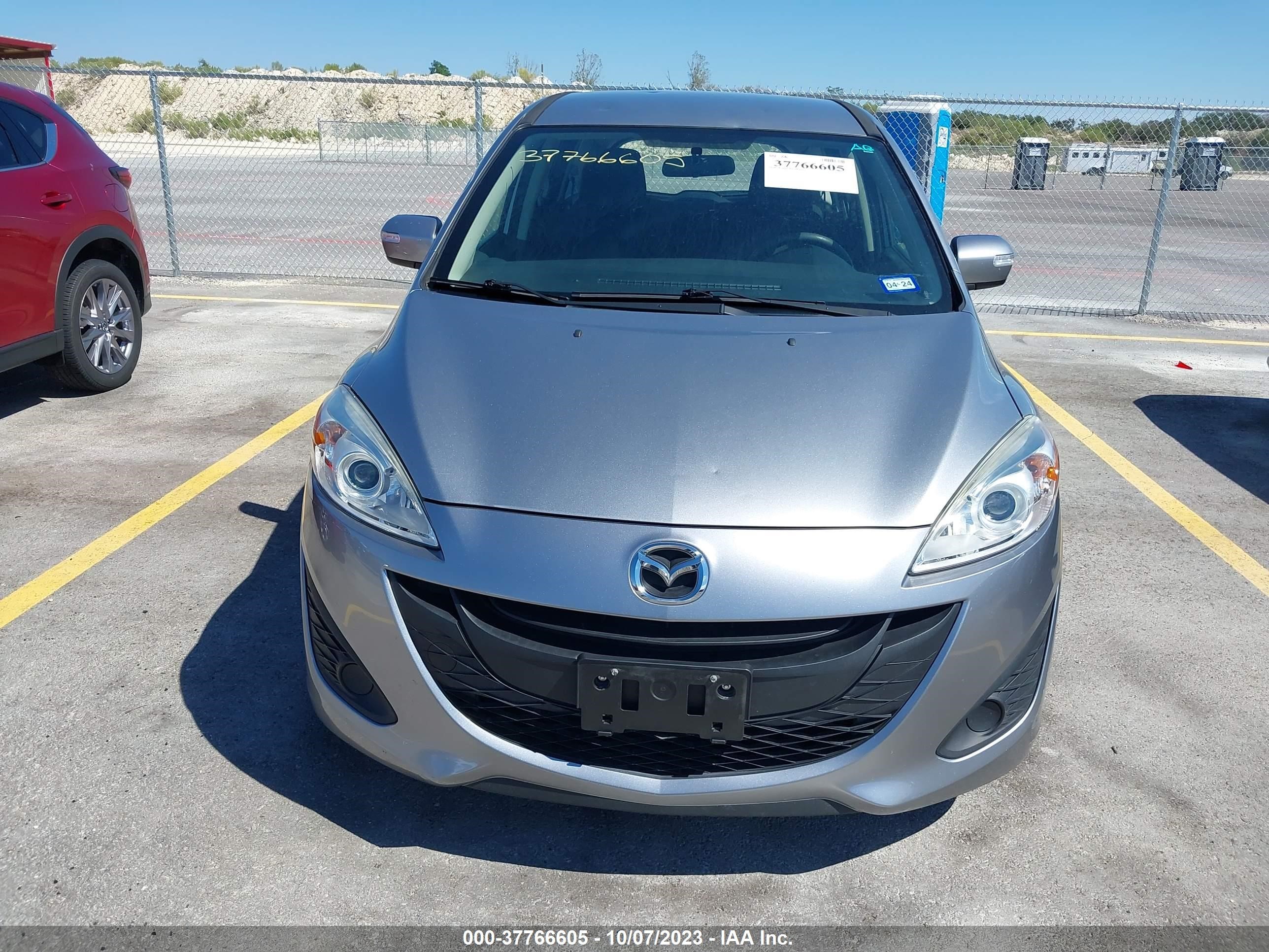 Photo 5 VIN: JM1CW2BL3F0189749 - MAZDA 5 