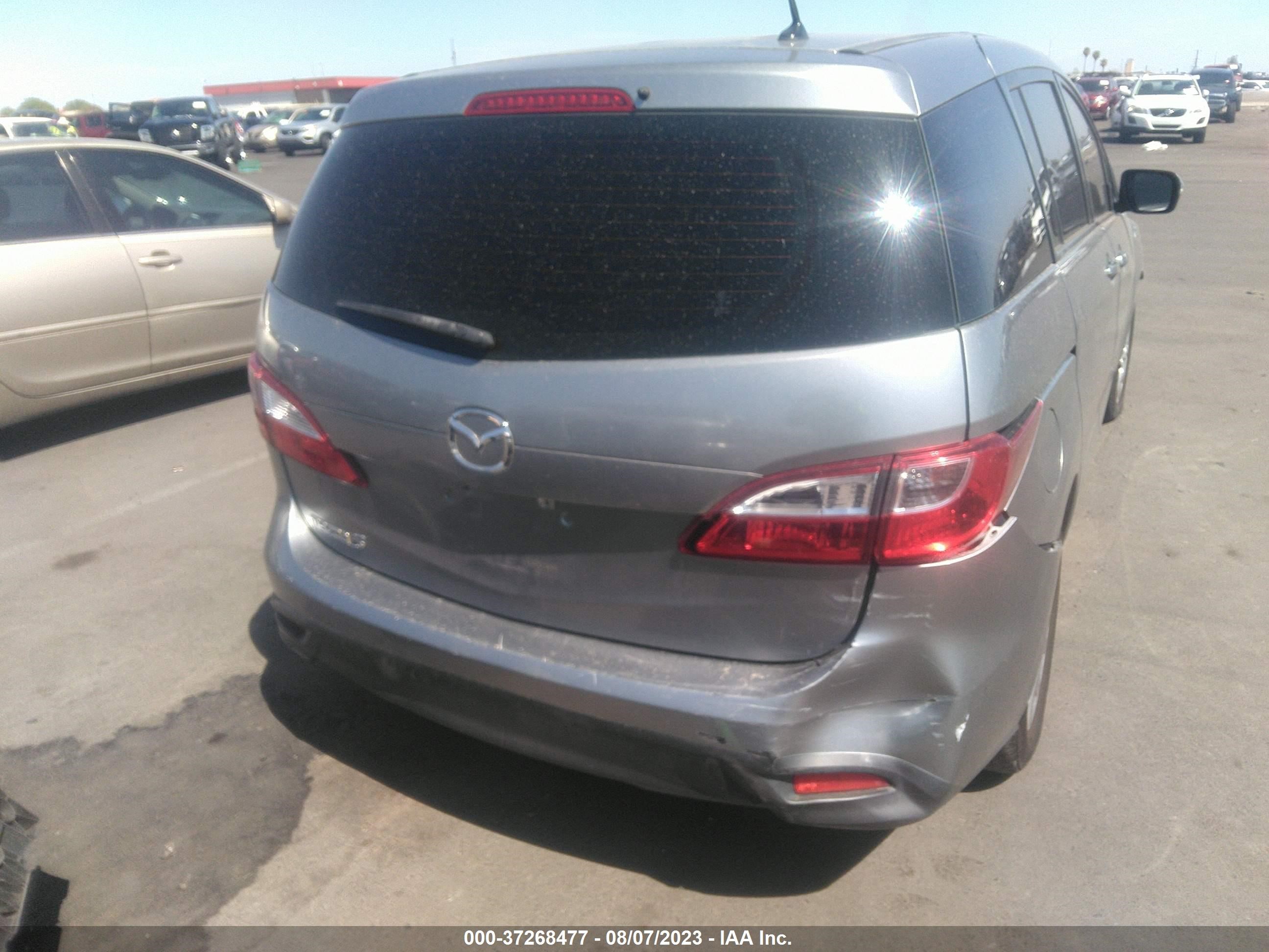 Photo 16 VIN: JM1CW2BL5F0180339 - MAZDA 5 