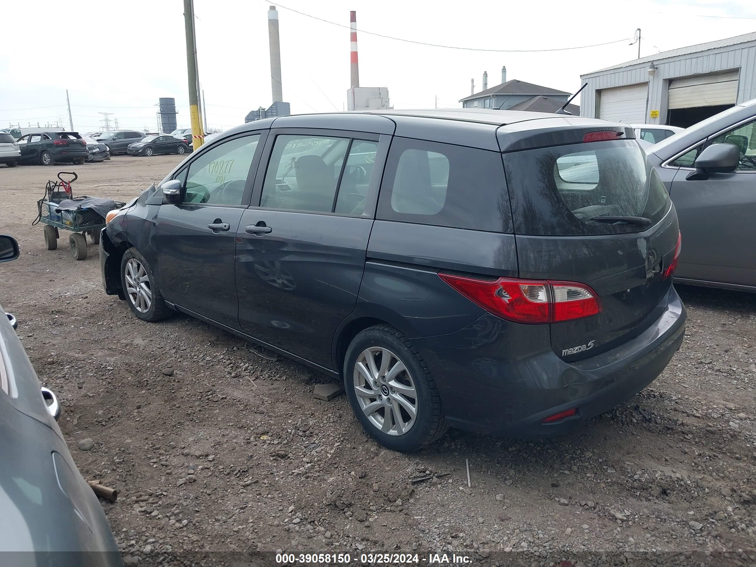 Photo 2 VIN: JM1CW2BL6D0145936 - MAZDA 5 