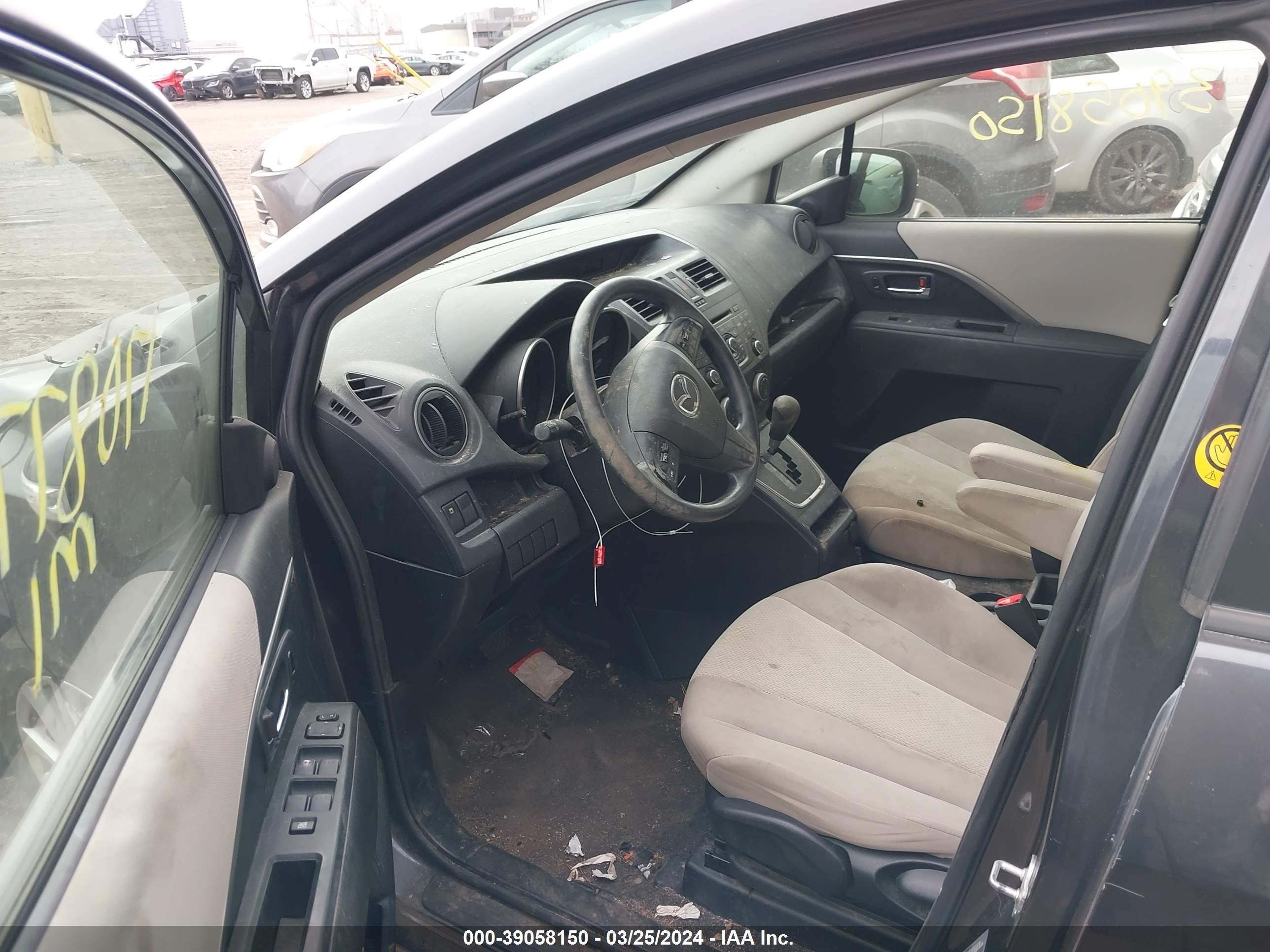 Photo 4 VIN: JM1CW2BL6D0145936 - MAZDA 5 