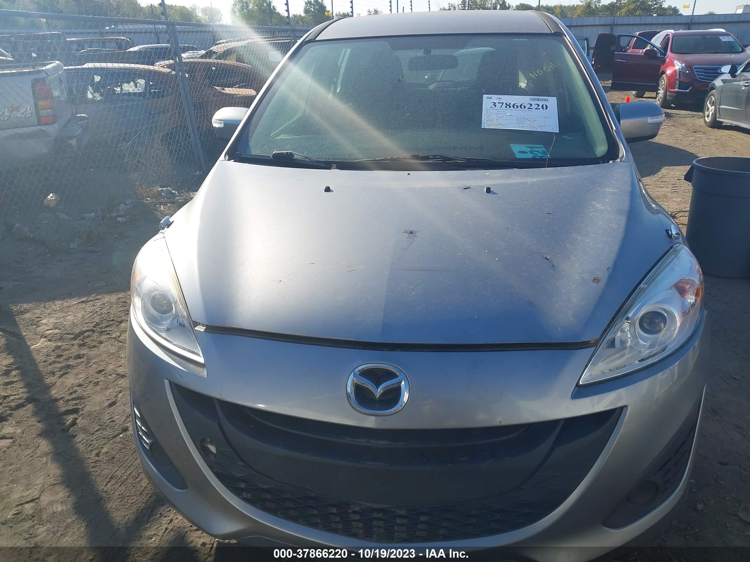 Photo 11 VIN: JM1CW2BL6F0181239 - MAZDA 5 