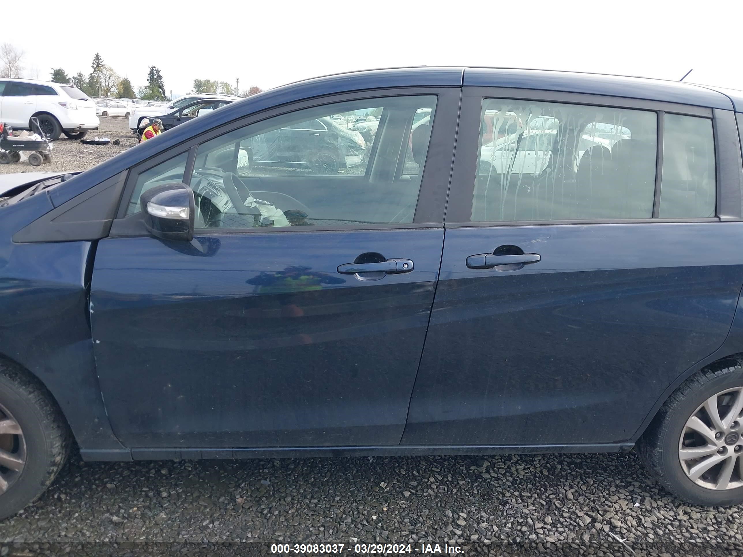 Photo 13 VIN: JM1CW2BL9E0172257 - MAZDA 5 