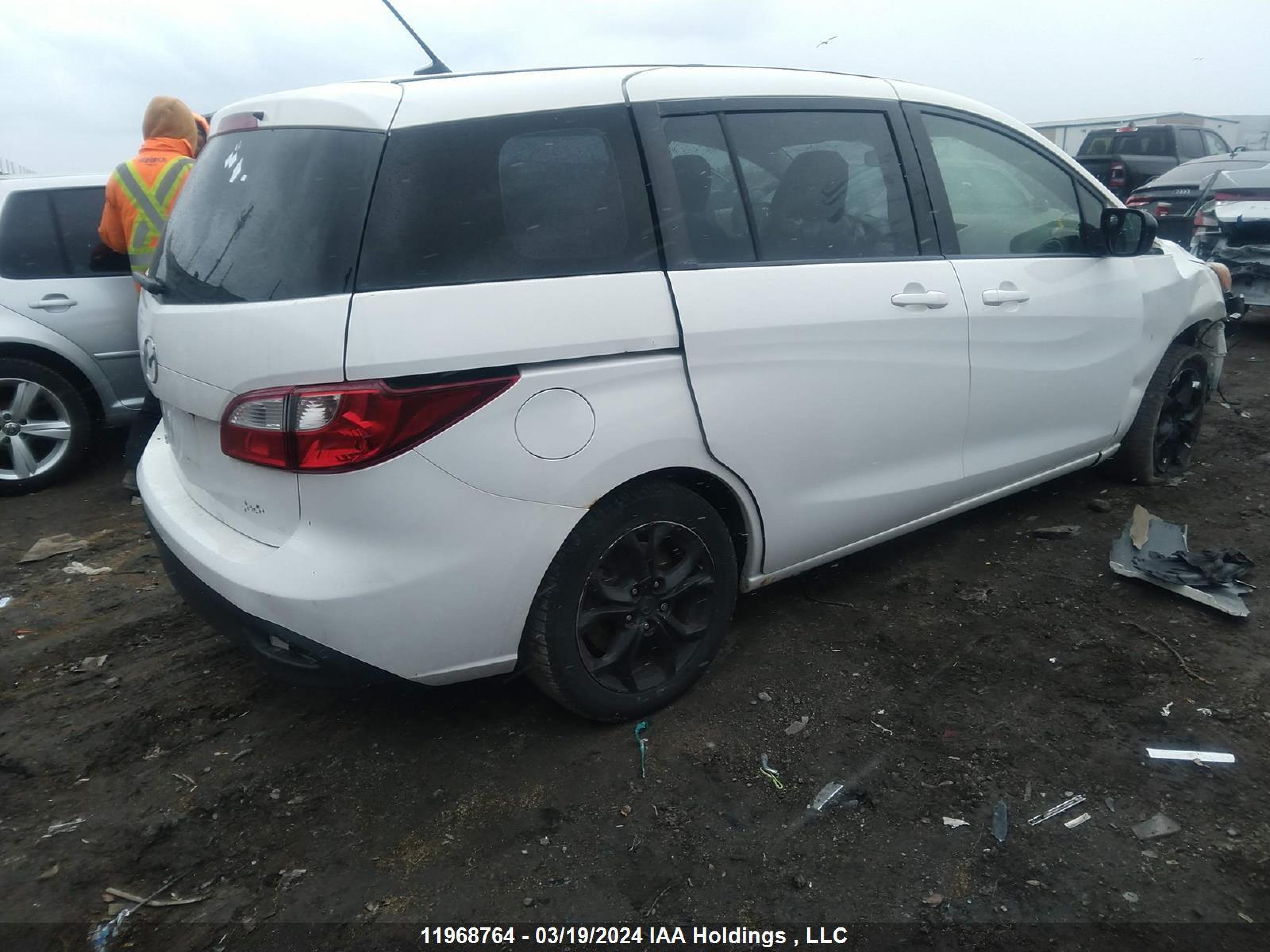 Photo 3 VIN: JM1CW2CL5C0104632 - MAZDA 5 