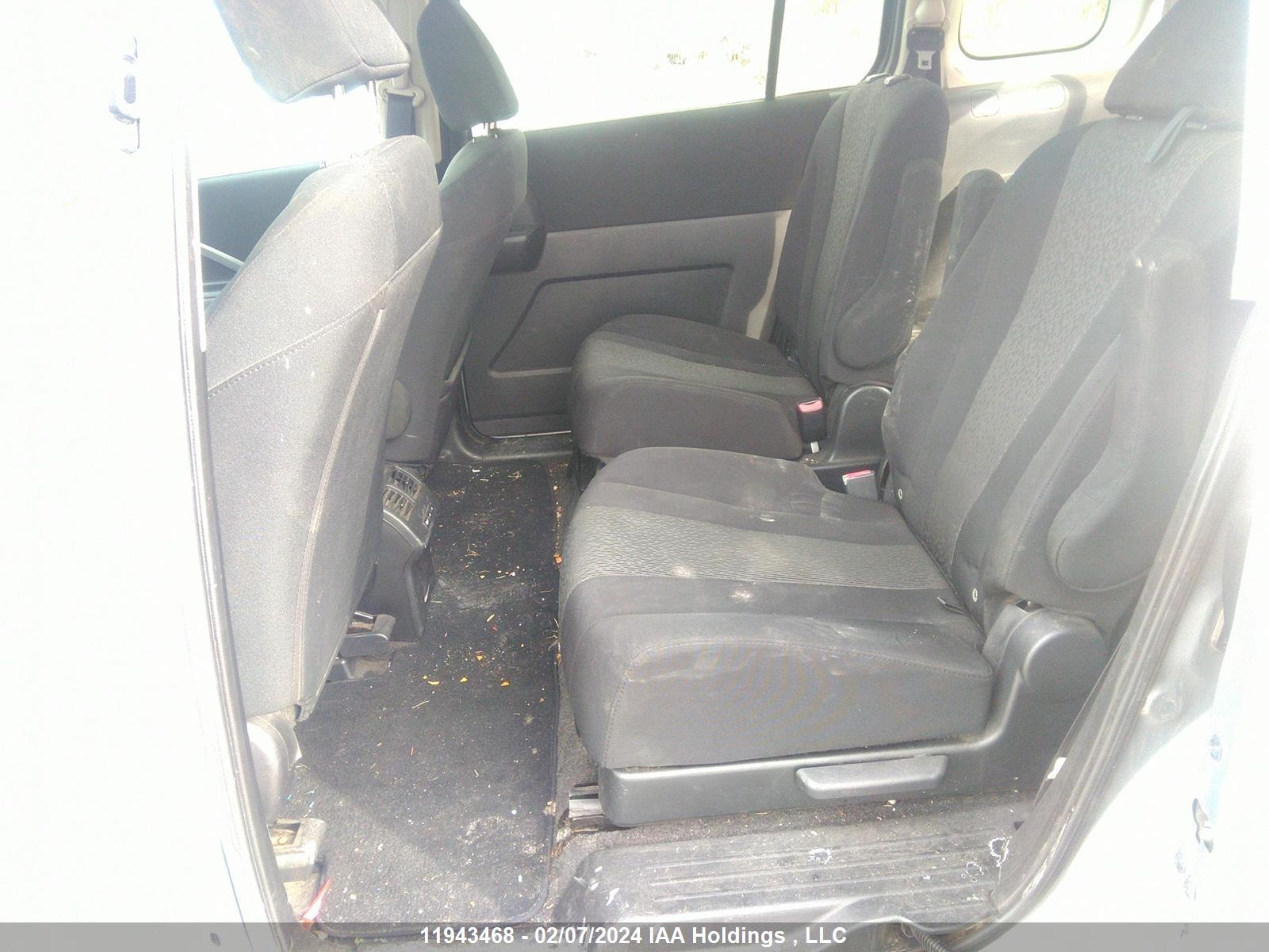 Photo 7 VIN: JM1CW2CL6C0137140 - MAZDA 5 