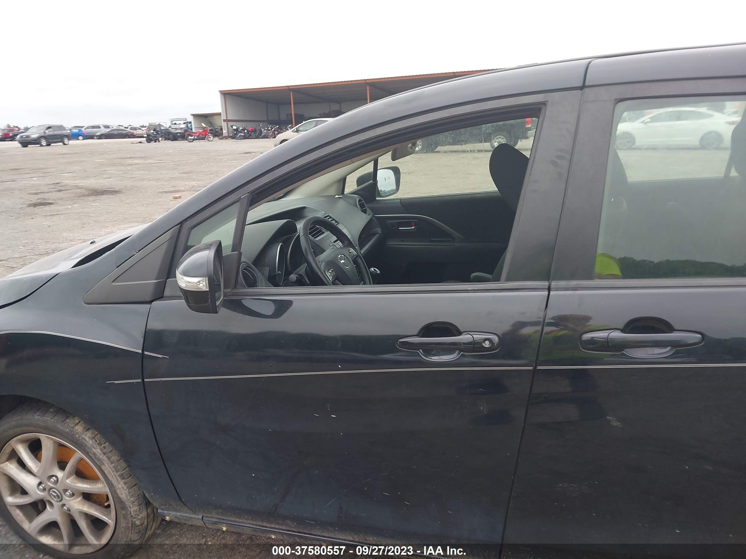 Photo 12 VIN: JM1CW2CL7D0152179 - MAZDA 5 