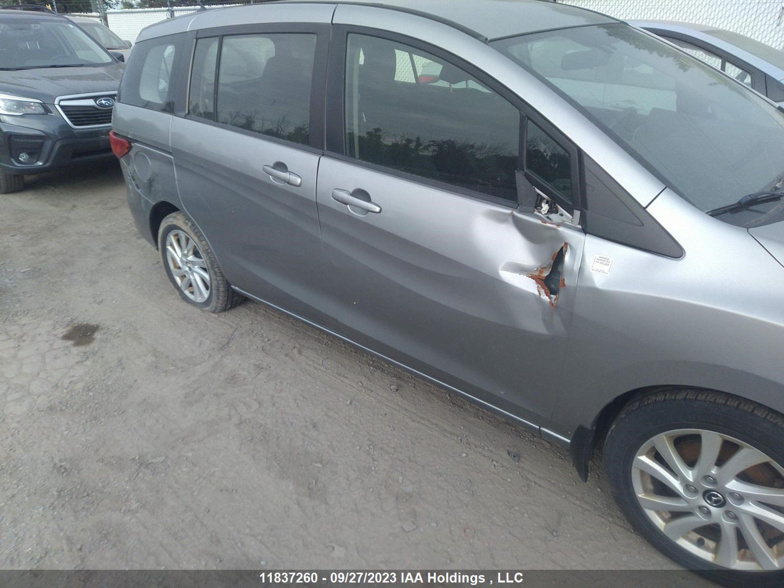 Photo 5 VIN: JM1CW2CL9F0187194 - MAZDA 5 