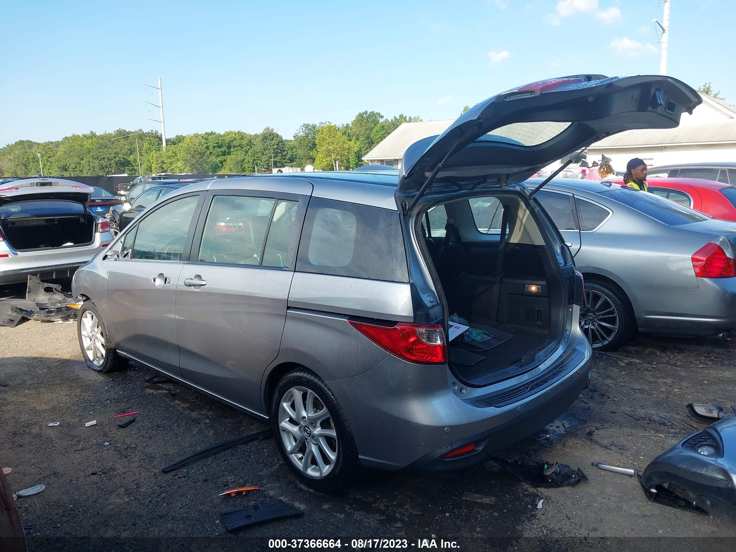 Photo 2 VIN: JM1CW2DL5E0171541 - MAZDA 5 