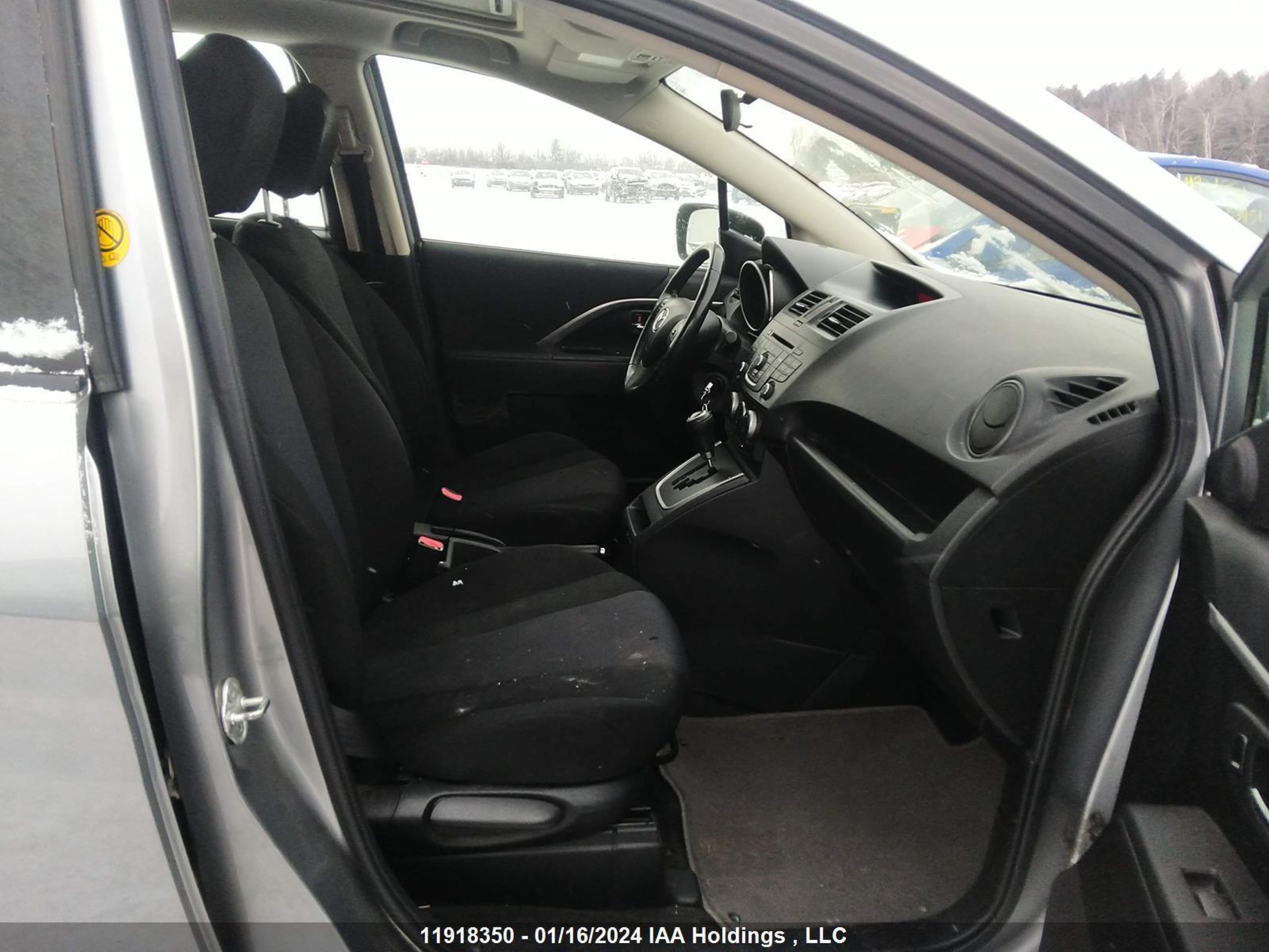 Photo 4 VIN: JM1CW2DL7E0165269 - MAZDA 5 