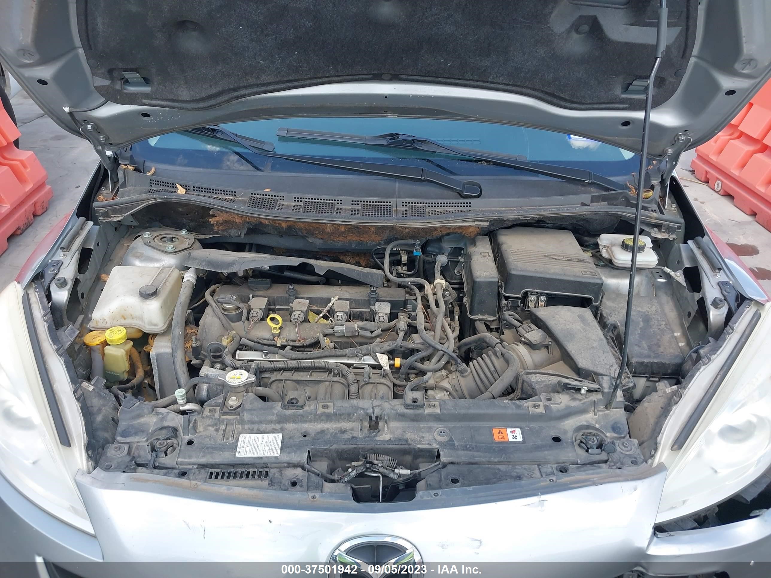 Photo 9 VIN: JM1CW2DL9C0139947 - MAZDA 5 