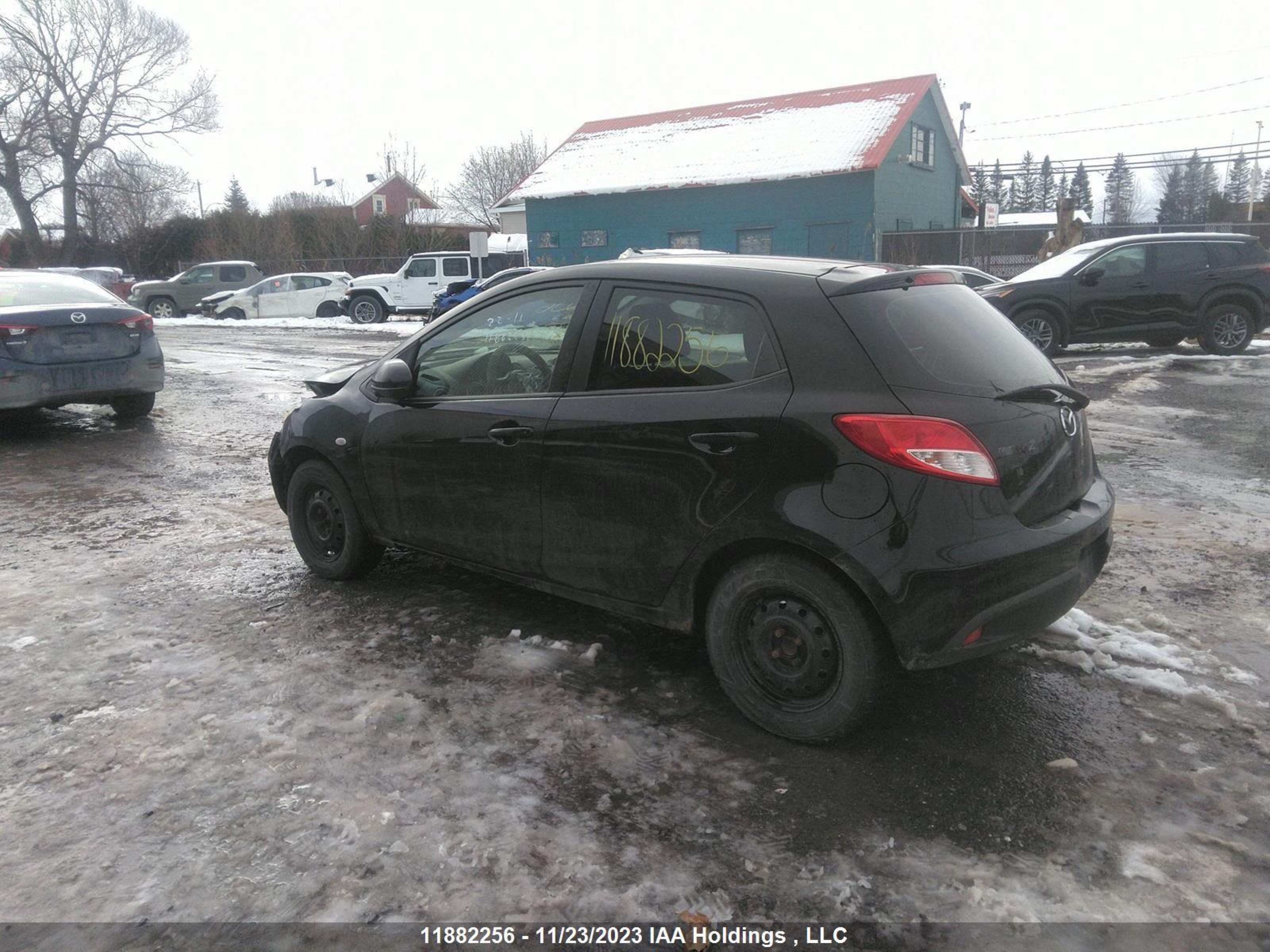 Photo 2 VIN: JM1DE1HY0B0127739 - MAZDA 2 