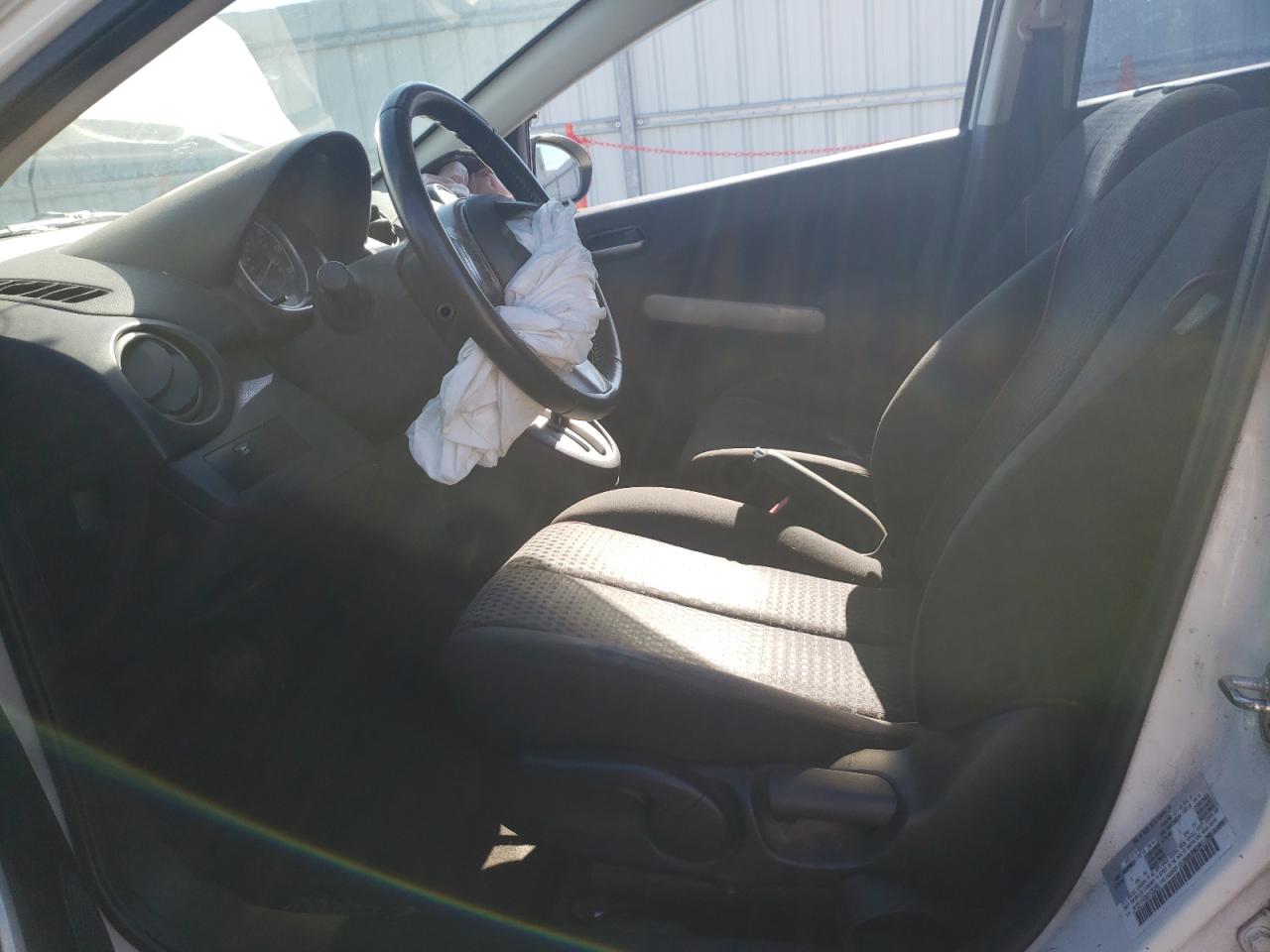 Photo 6 VIN: JM1DE1HY9B0105285 - MAZDA 2 