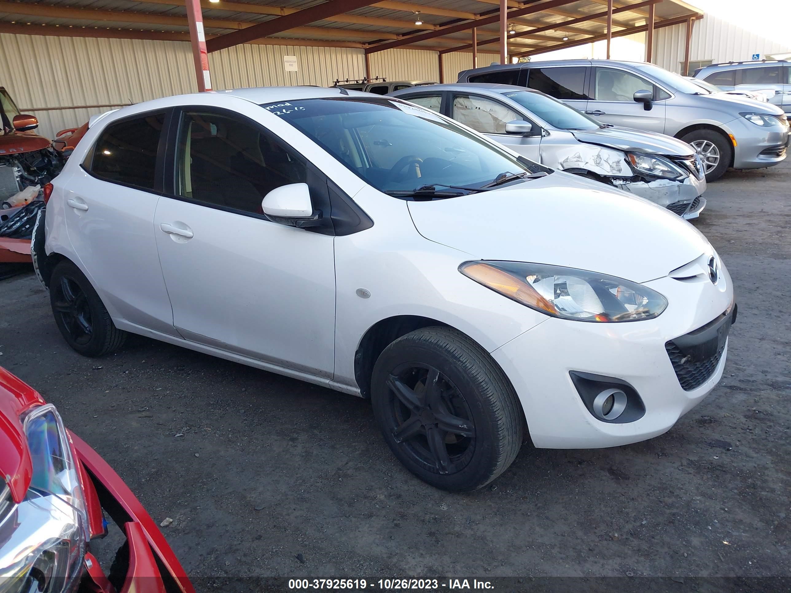 Photo 0 VIN: JM1DE1HZ0B0106866 - MAZDA 2 