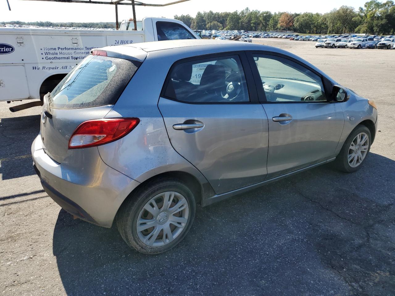 Photo 2 VIN: JM1DE1KY2D0155716 - MAZDA 2 