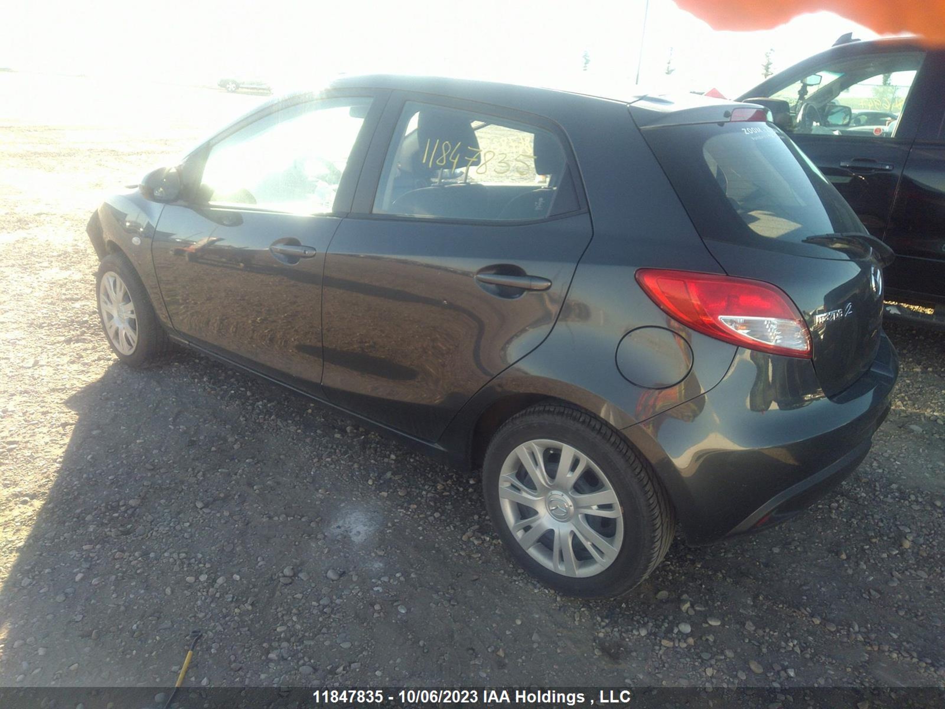 Photo 2 VIN: JM1DE1KY5E0180627 - MAZDA 2 