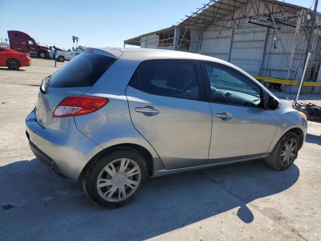 Photo 2 VIN: JM1DE1KYXC0139925 - MAZDA 2 