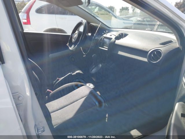 Photo 4 VIN: JM1DE1KZ5C0144829 - MAZDA MAZDA2 