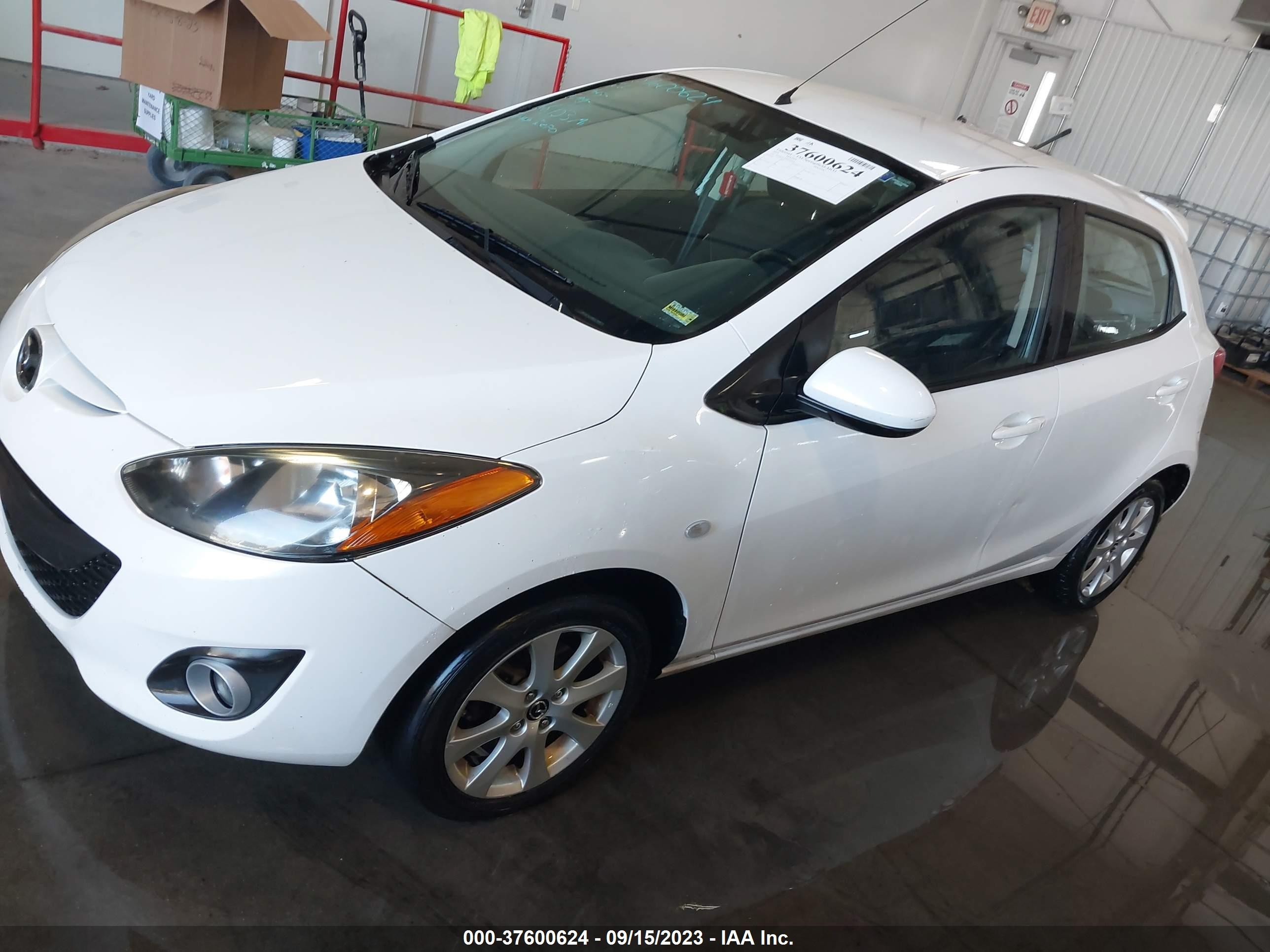 Photo 1 VIN: JM1DE1LY9E0175977 - MAZDA 2 