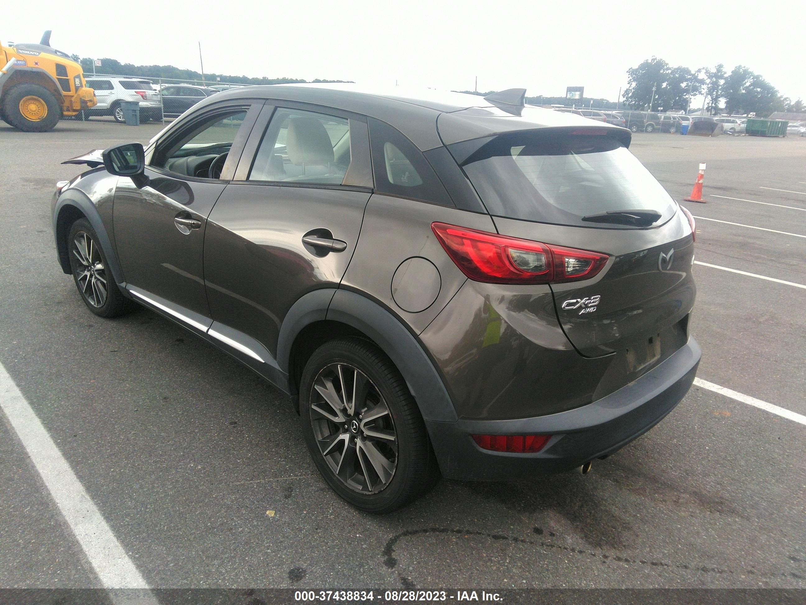 Photo 2 VIN: JM1DKBD78G0117219 - MAZDA CX-3 