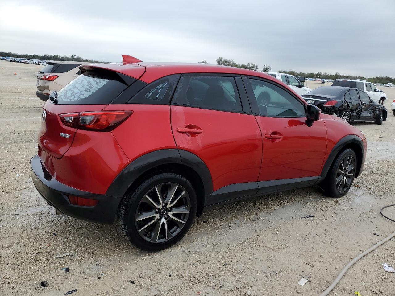 Photo 2 VIN: JM1DKDC73H0145475 - MAZDA CX-3 