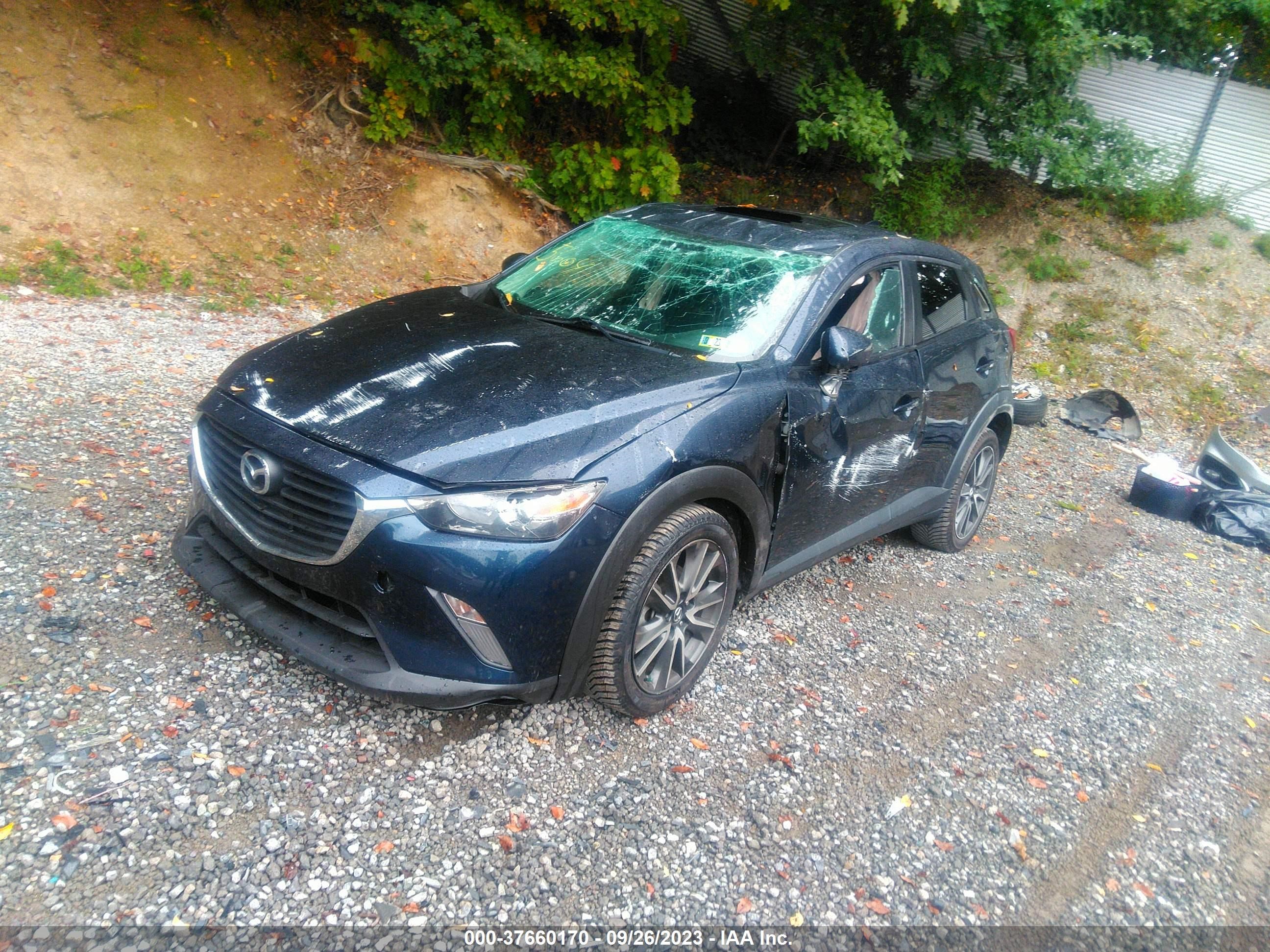 Photo 1 VIN: JM1DKDC7XH0145604 - MAZDA CX-3 