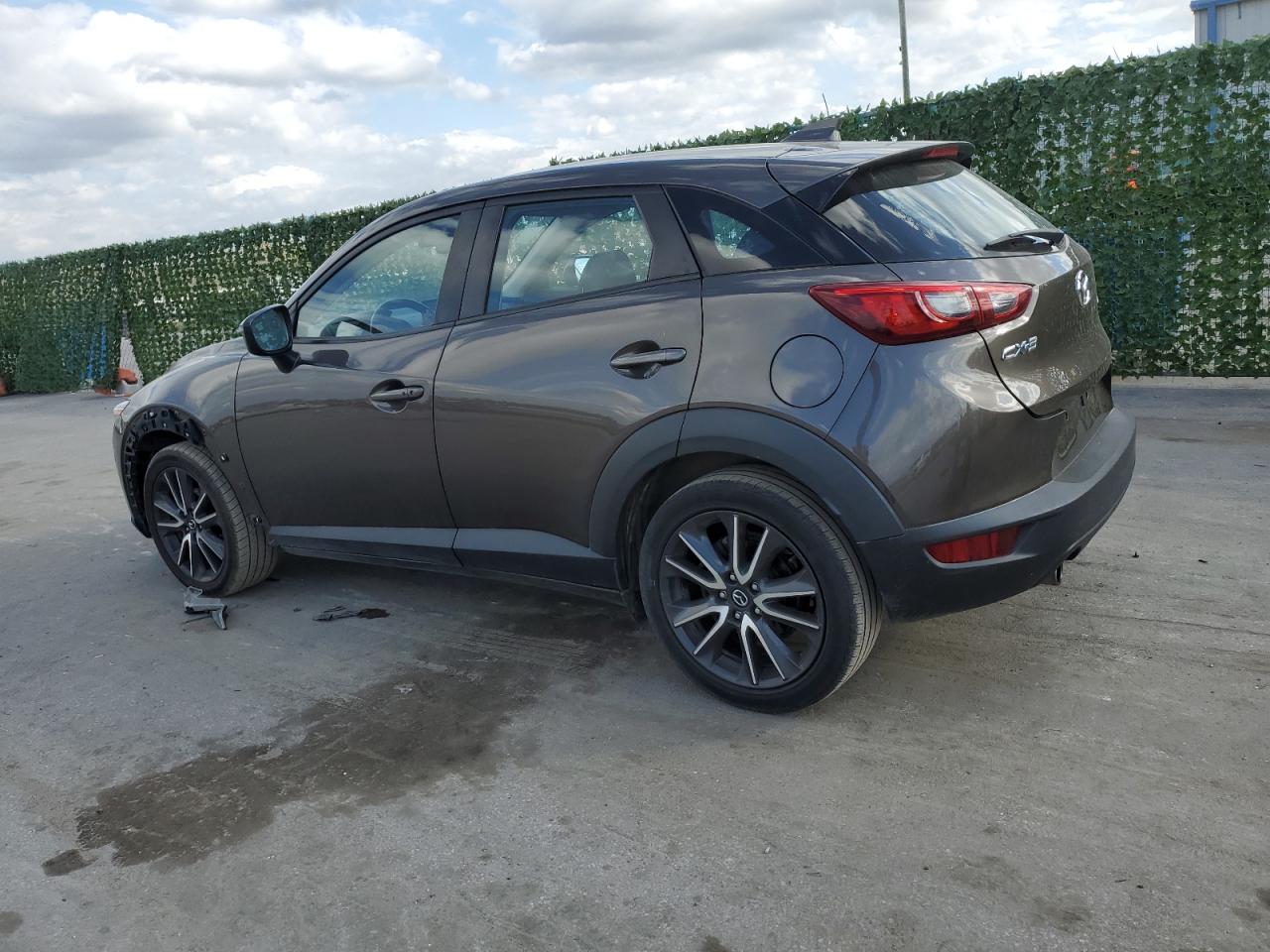 Photo 1 VIN: JM1DKDC7XJ1324869 - MAZDA CX-3 