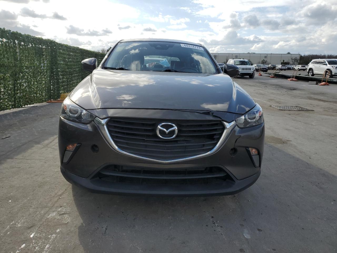 Photo 4 VIN: JM1DKDC7XJ1324869 - MAZDA CX-3 