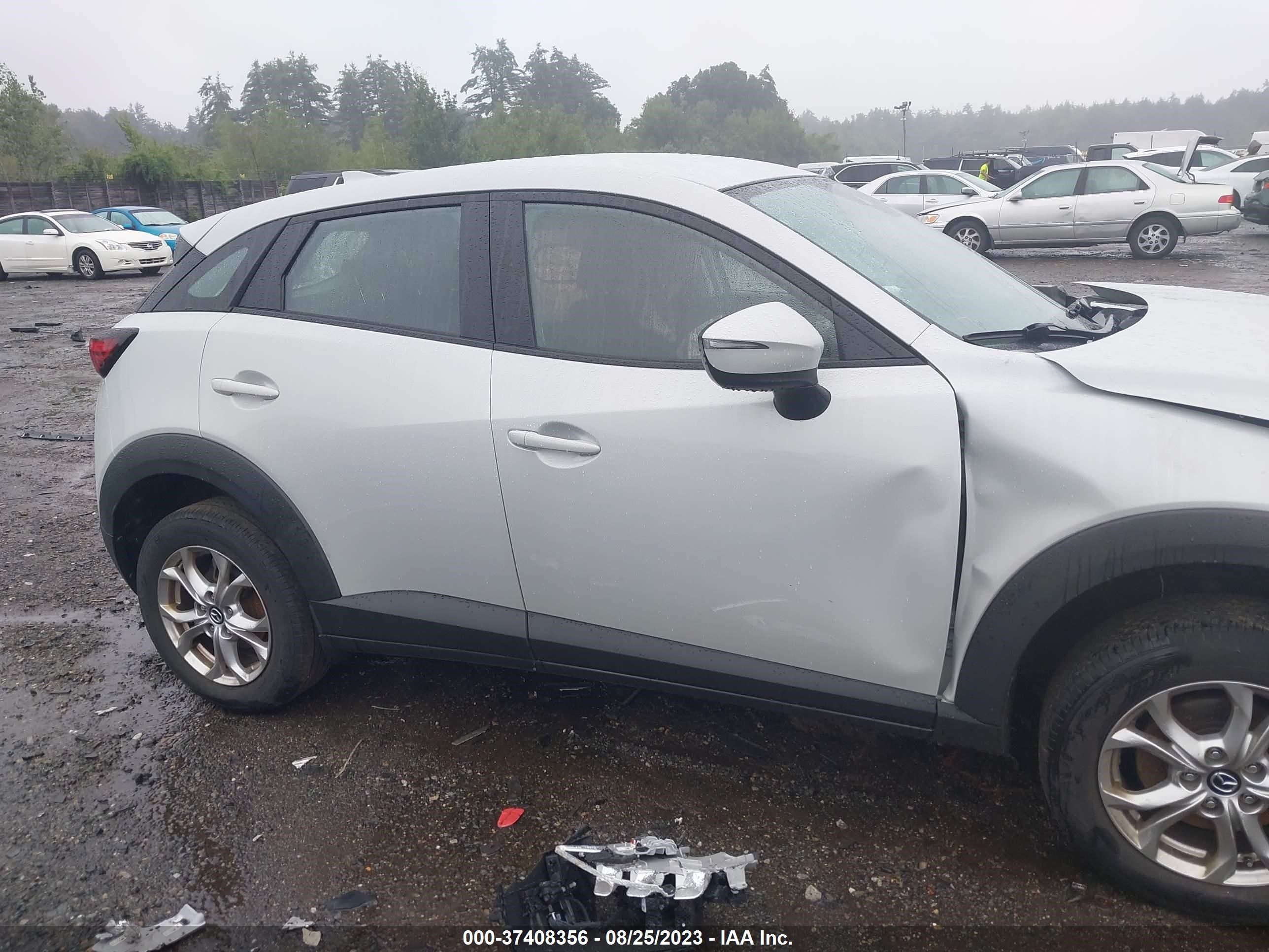 Photo 12 VIN: JM1DKFB70L1471704 - MAZDA CX-3 