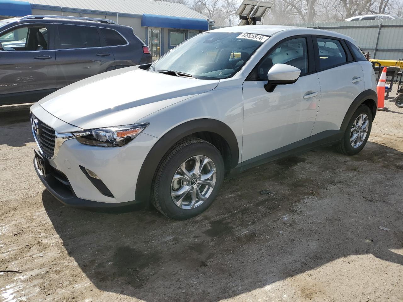 Photo 0 VIN: JM1DKFB79J0331072 - MAZDA CX-3 