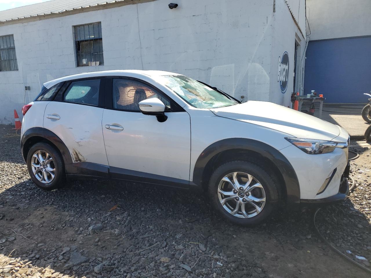 Photo 3 VIN: JM1DKFC72G0131156 - MAZDA CX-3 