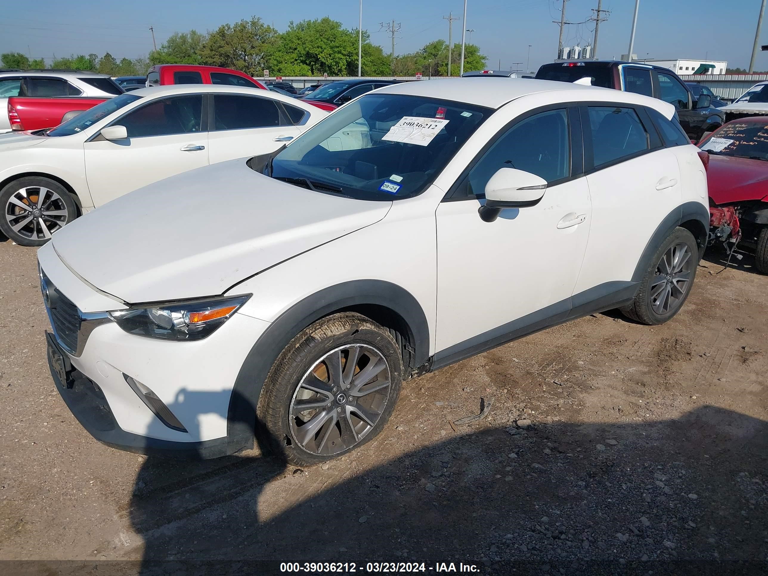 Photo 1 VIN: JM1DKFC72J0308084 - MAZDA CX-3 