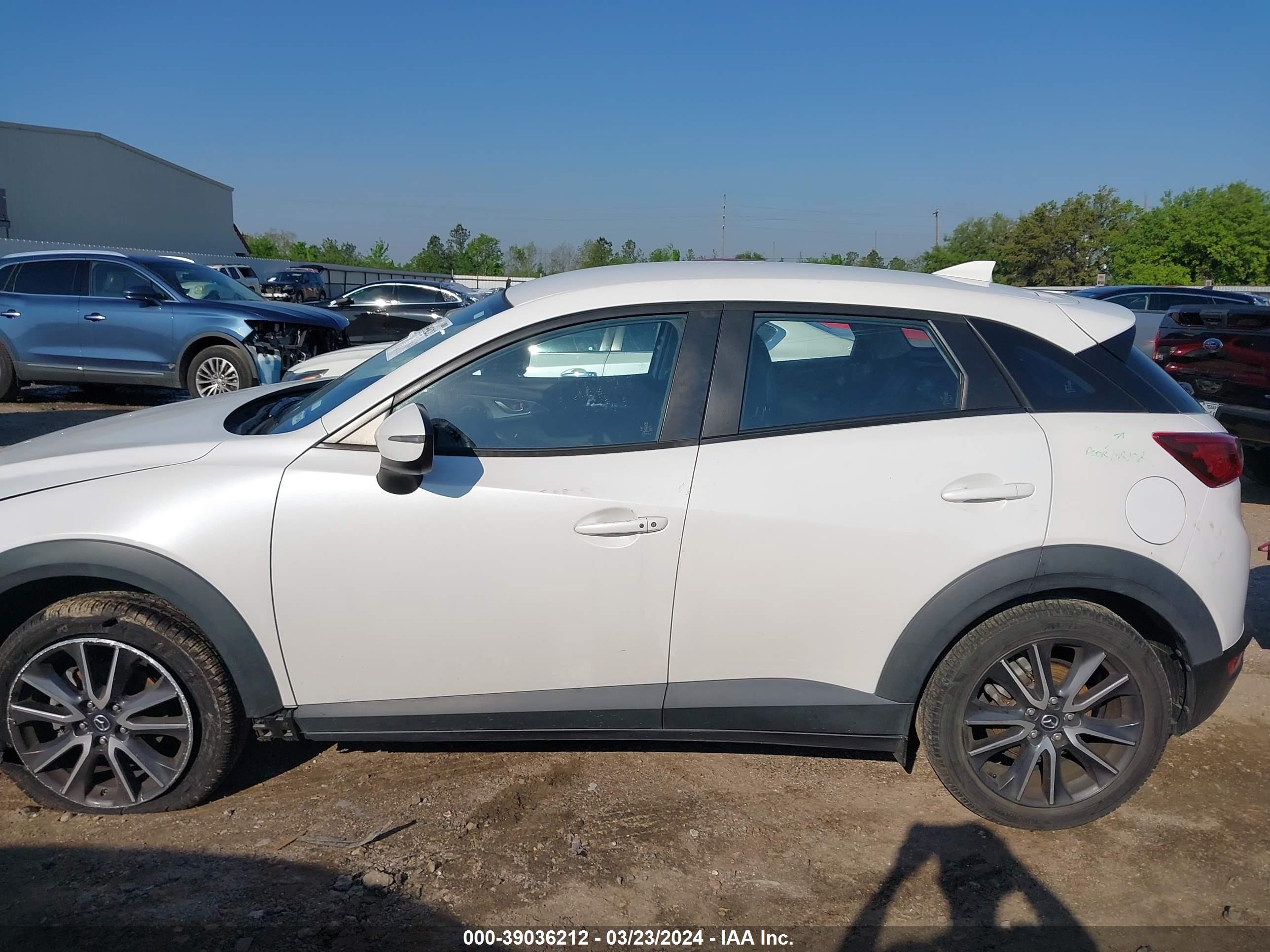 Photo 14 VIN: JM1DKFC72J0308084 - MAZDA CX-3 