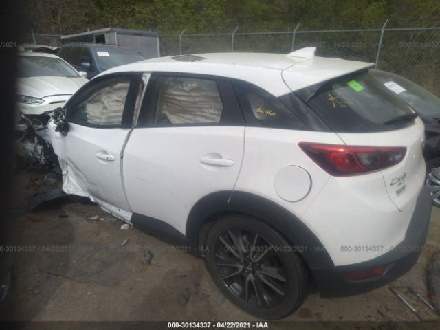 Photo 2 VIN: JM1DKFC7XH0165069 - MAZDA CX-3 