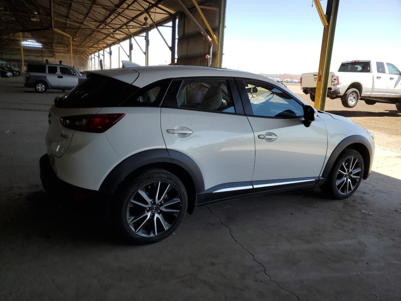 Photo 2 VIN: JM1DKFD78H0158040 - MAZDA CX-3 